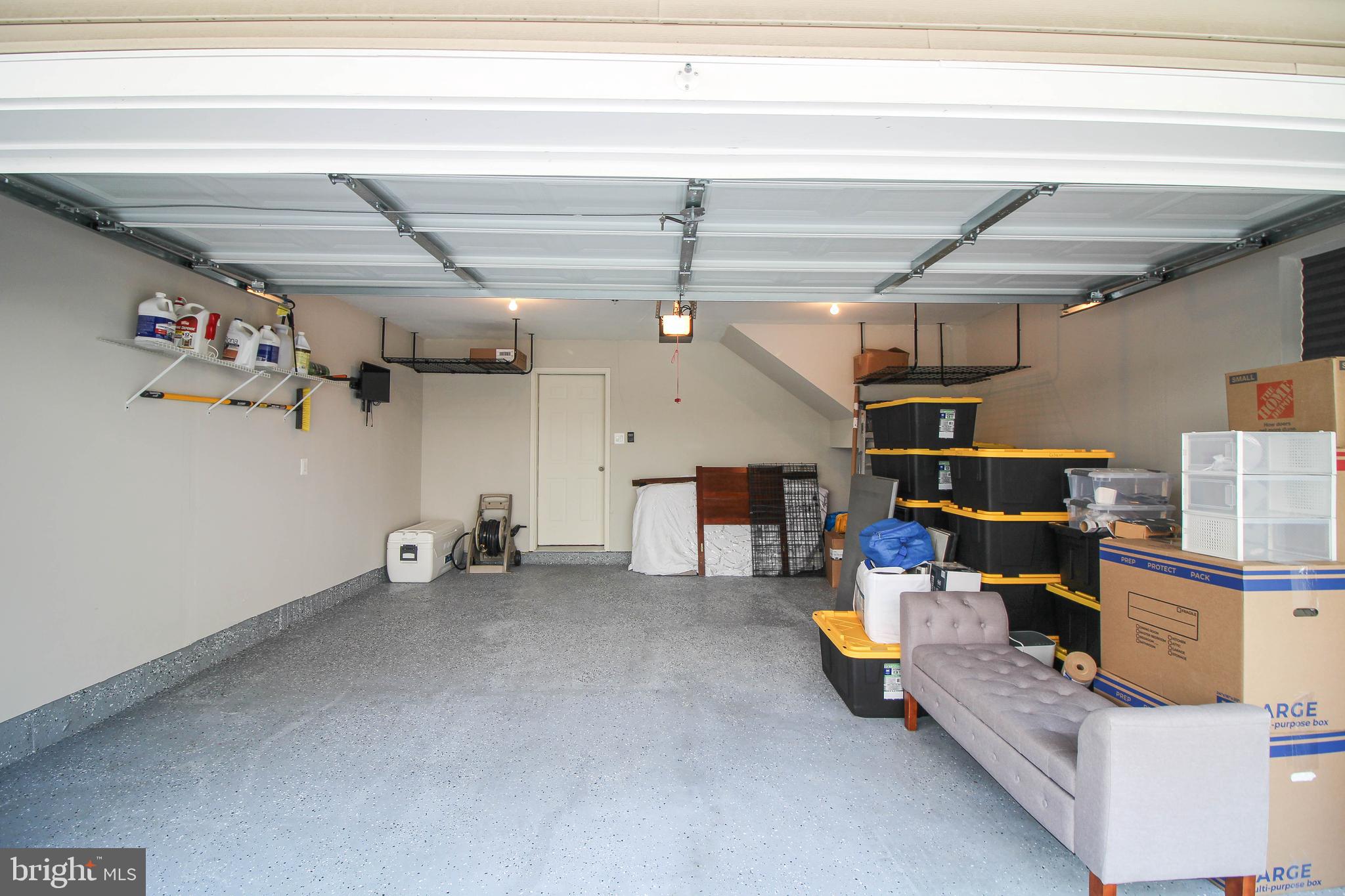 ELKRIDGE CROSSING - Residential