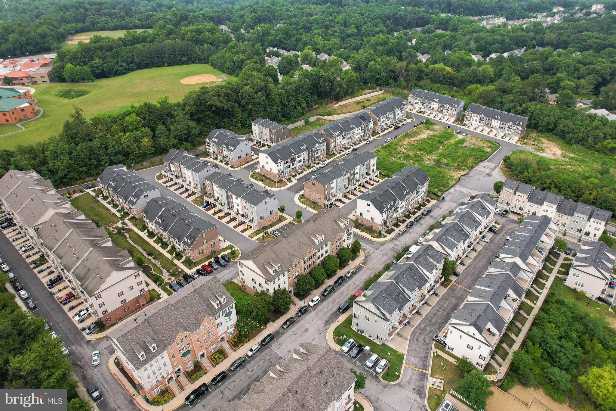 ELKRIDGE CROSSING - Residential