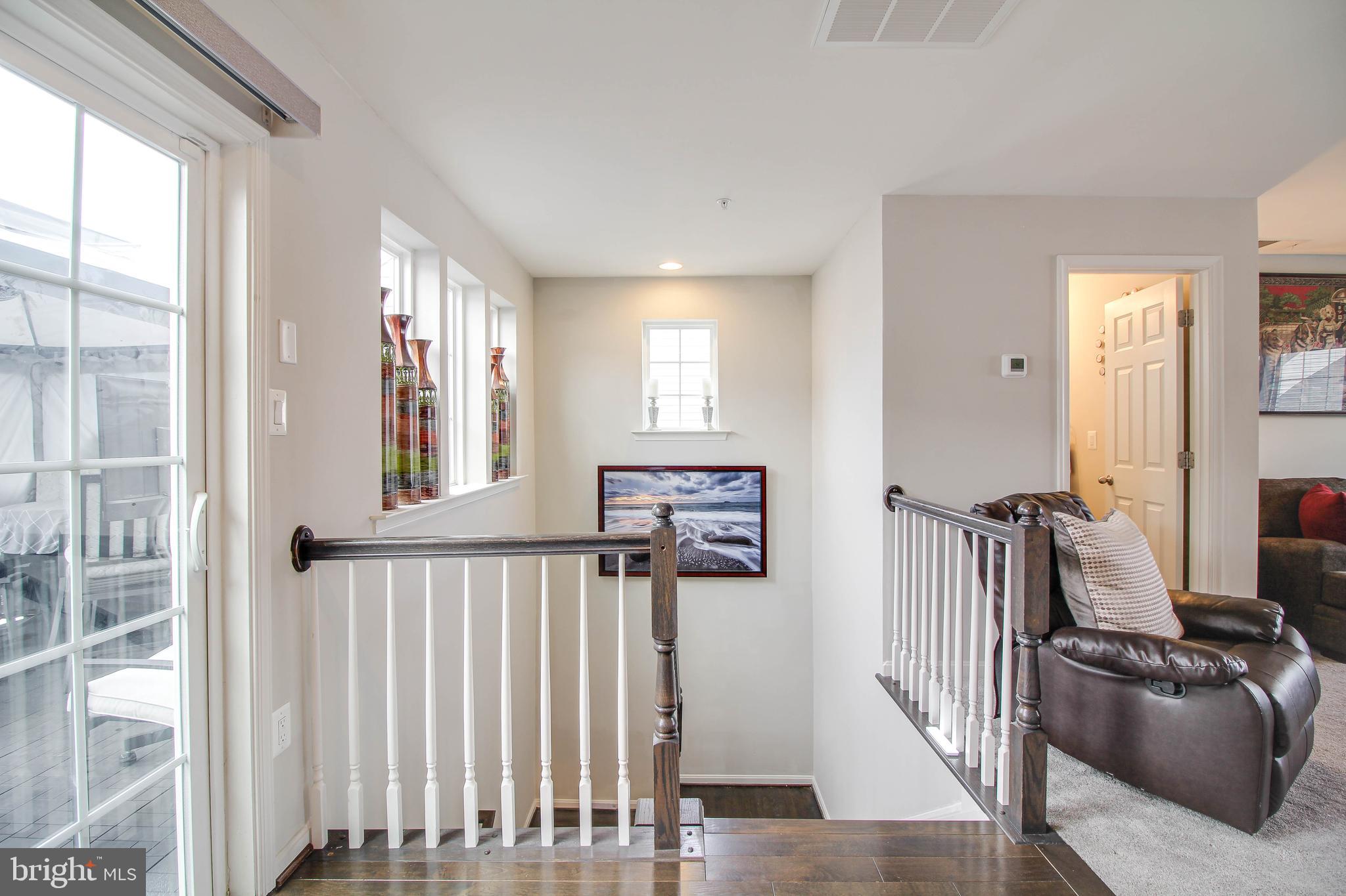 ELKRIDGE CROSSING - Residential