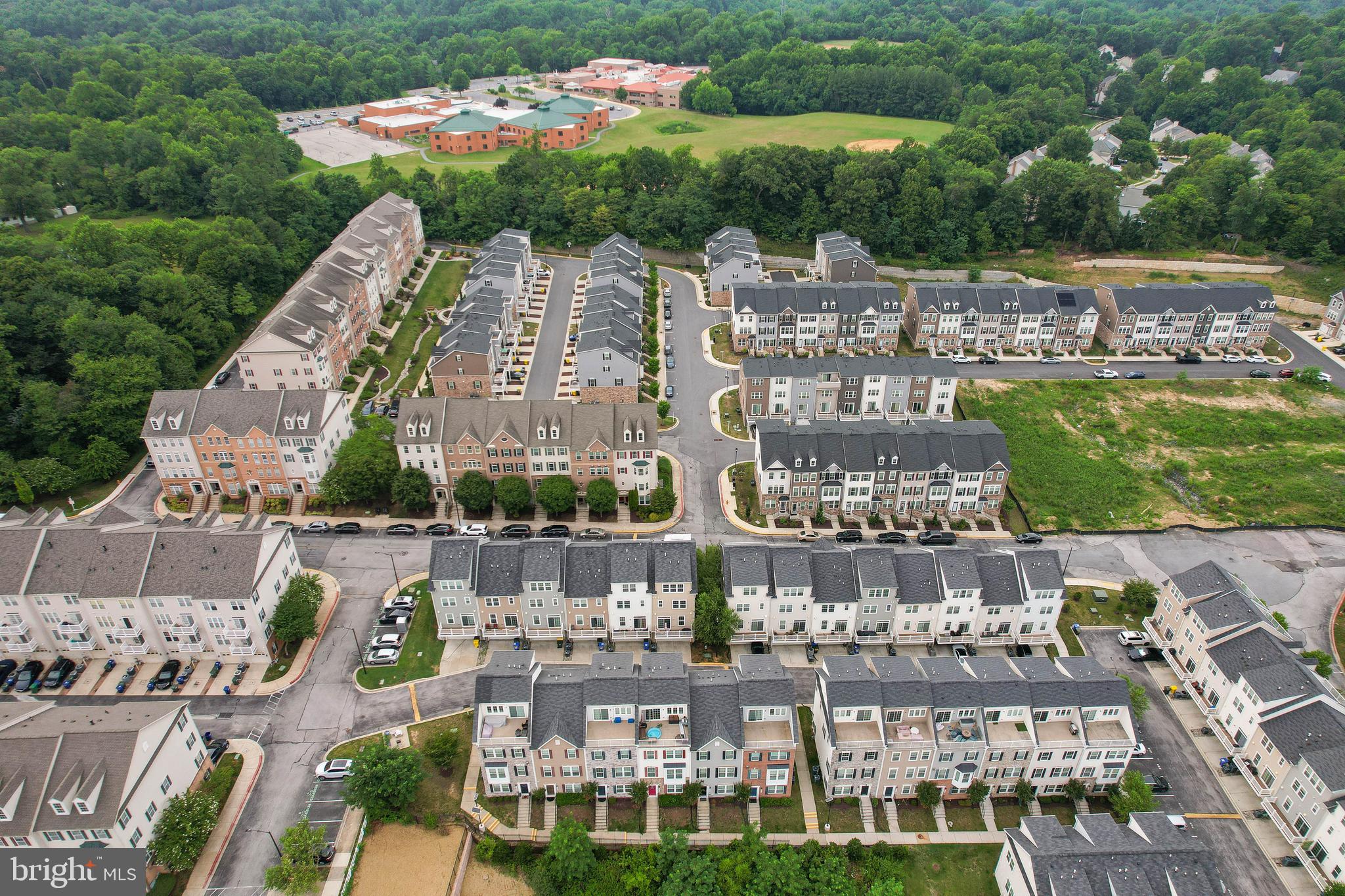 ELKRIDGE CROSSING - Residential