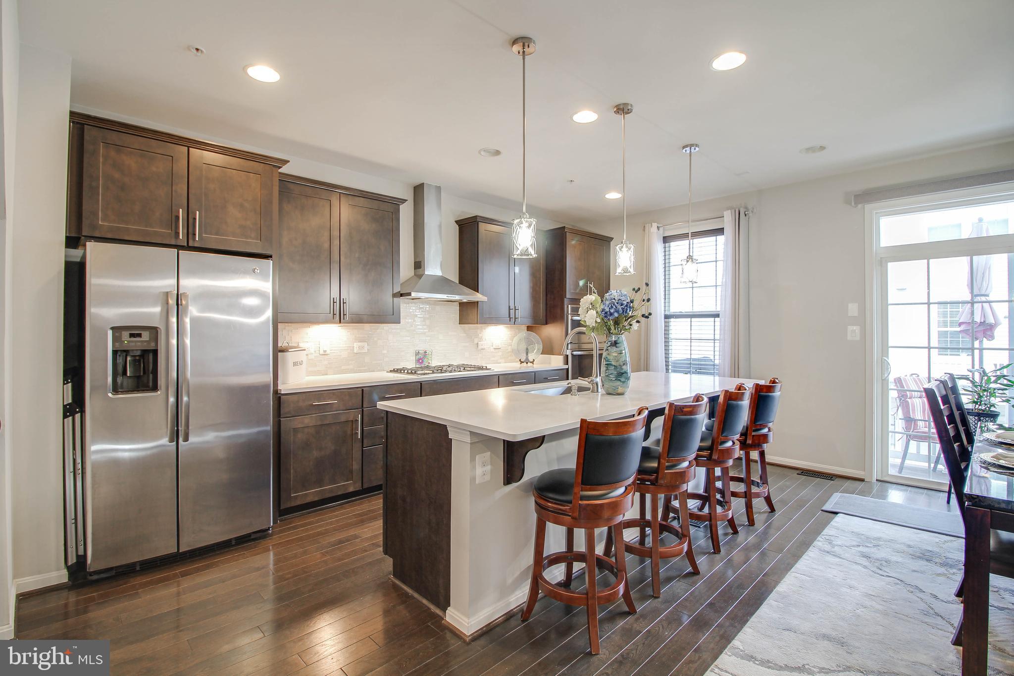 ELKRIDGE CROSSING - Residential