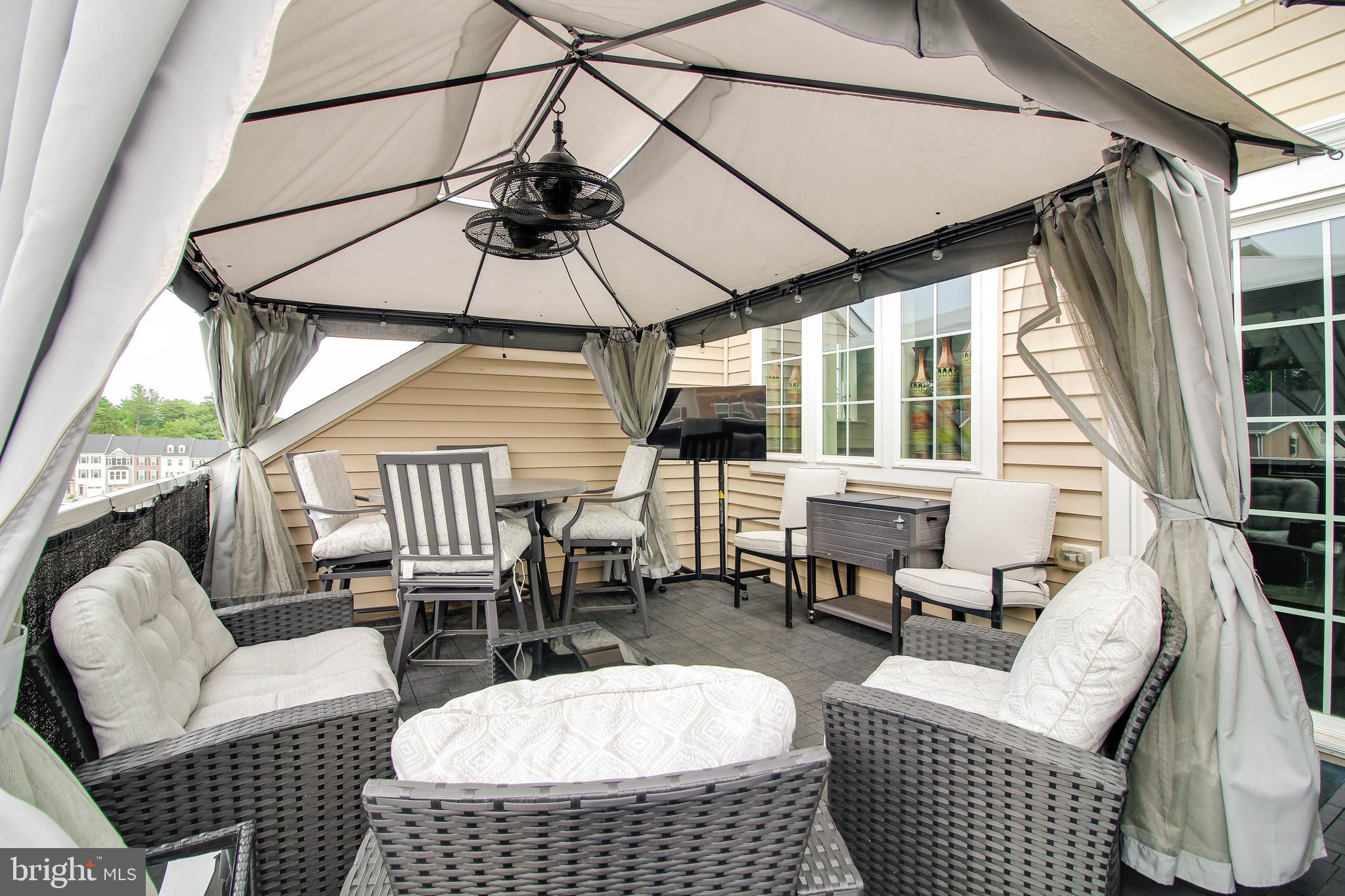 ELKRIDGE CROSSING - Residential