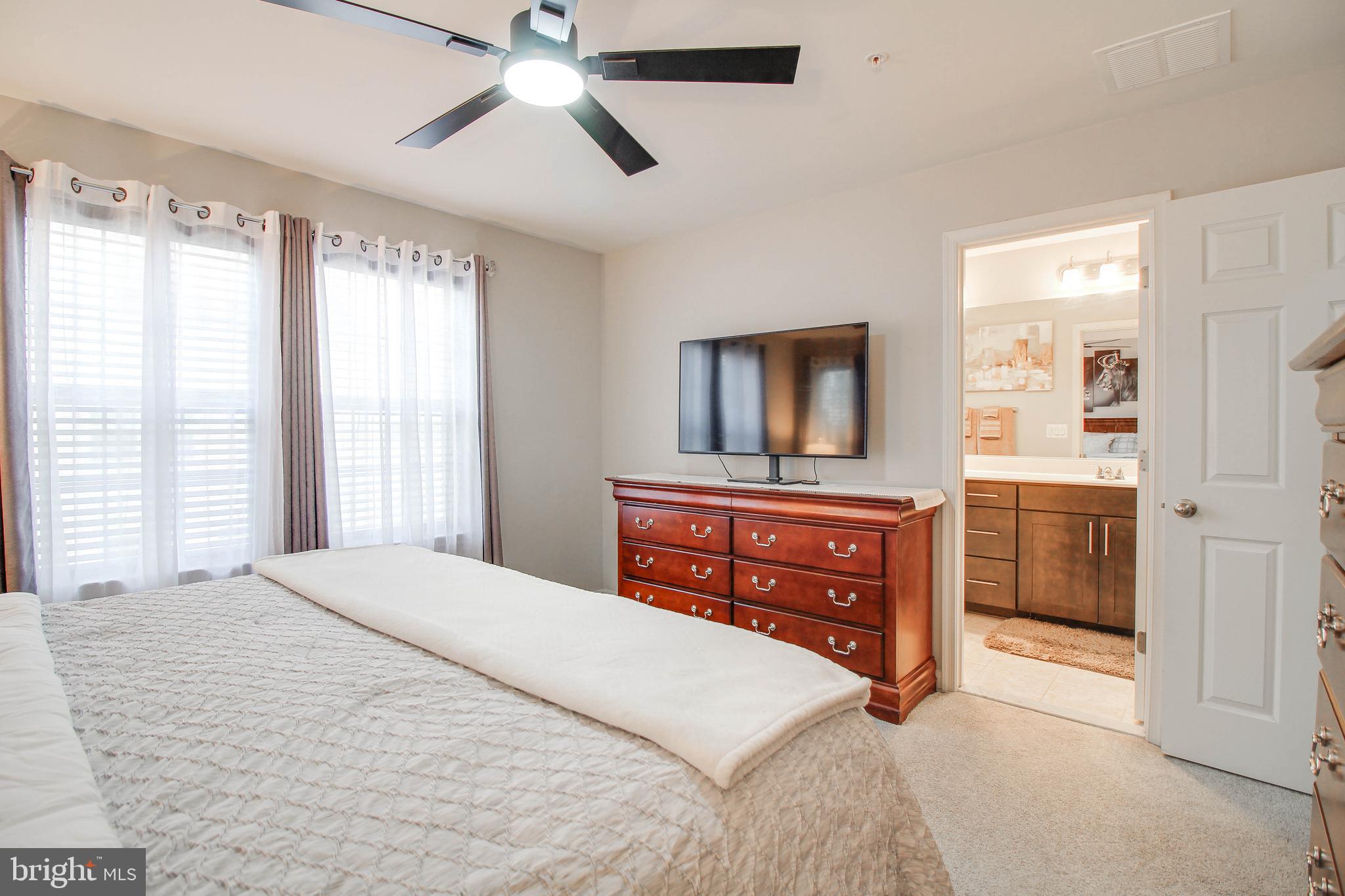 ELKRIDGE CROSSING - Residential