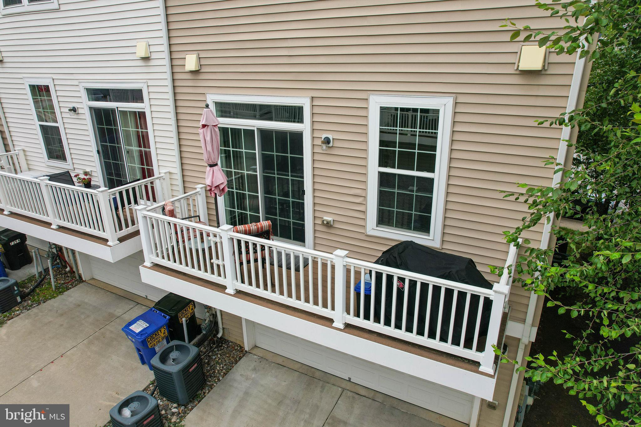 ELKRIDGE CROSSING - Residential