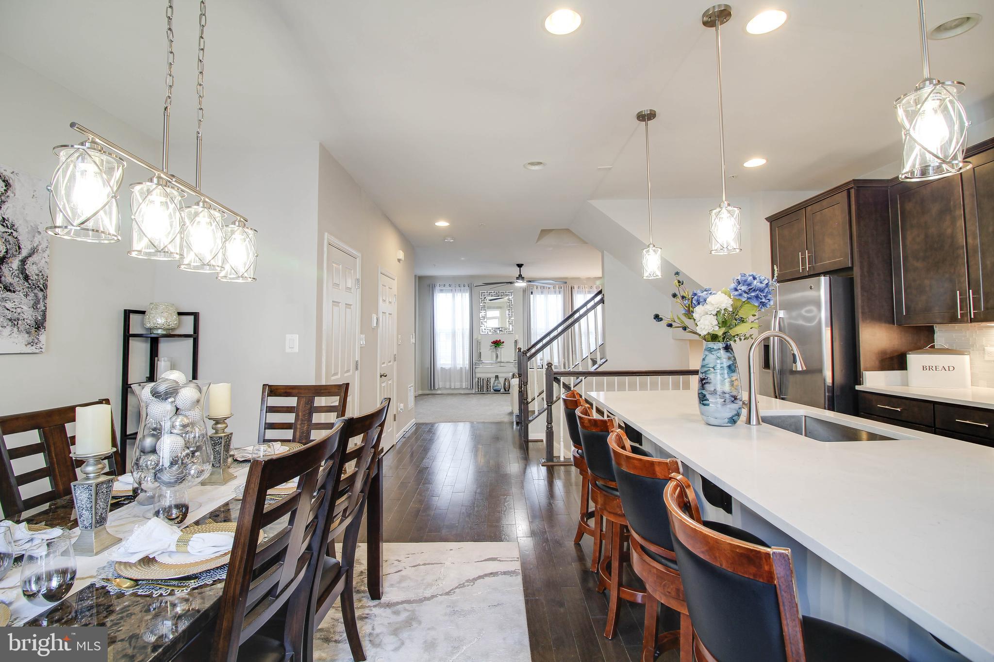 ELKRIDGE CROSSING - Residential