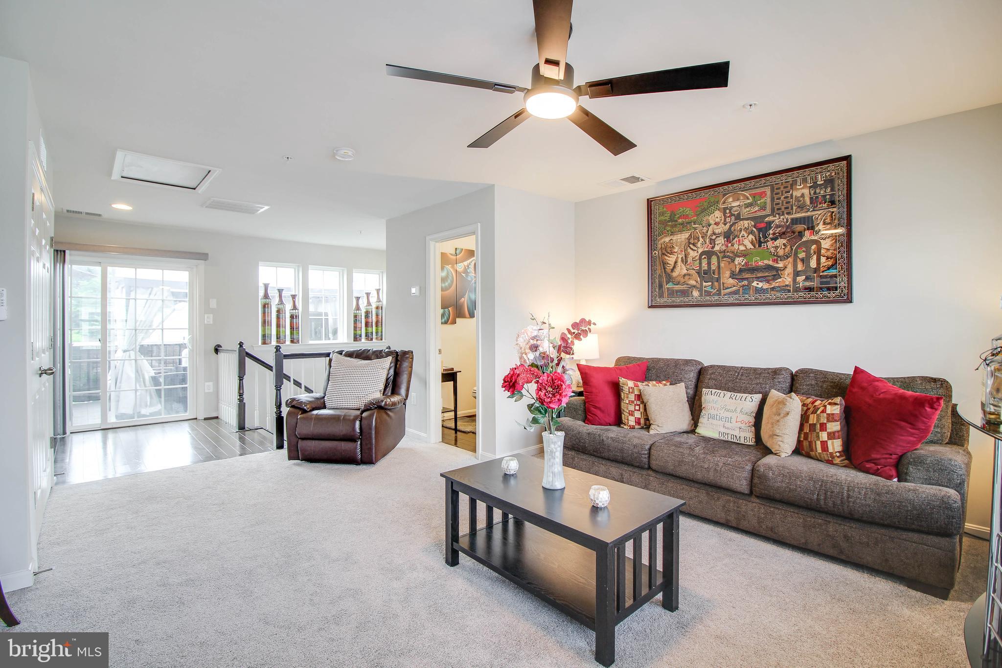 ELKRIDGE CROSSING - Residential