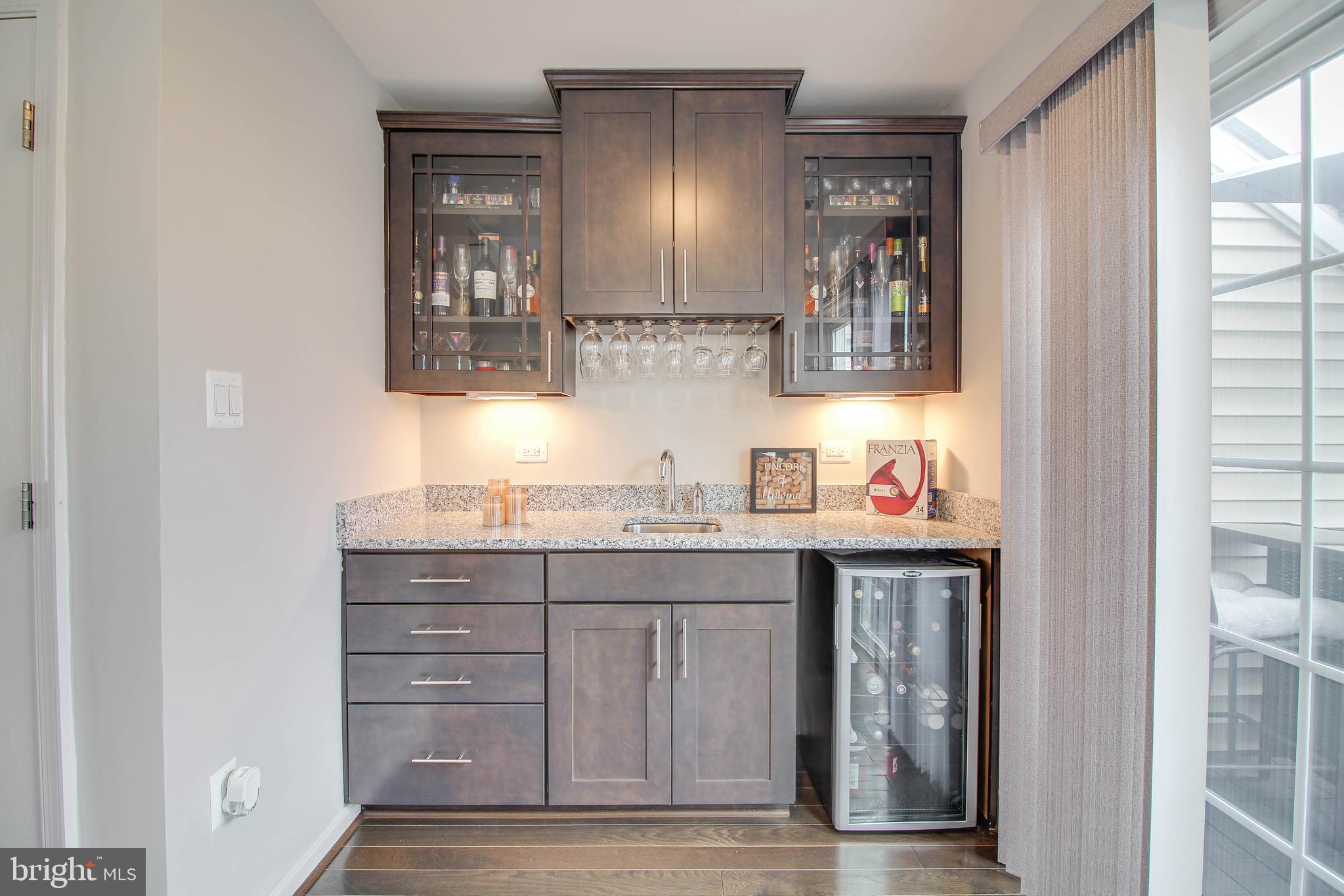 ELKRIDGE CROSSING - Residential