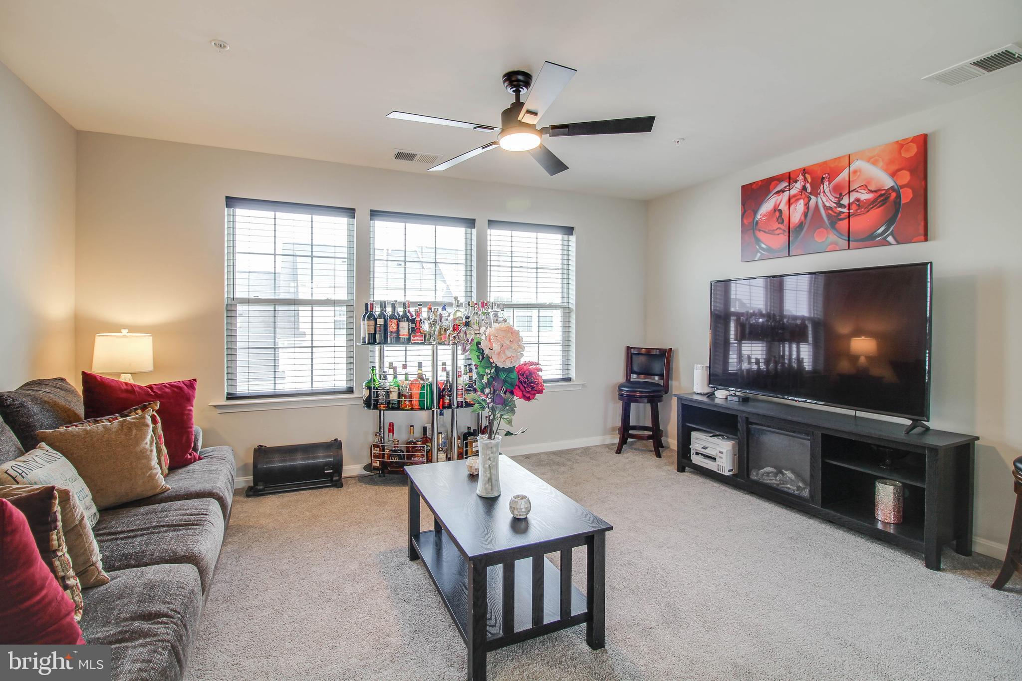 ELKRIDGE CROSSING - Residential