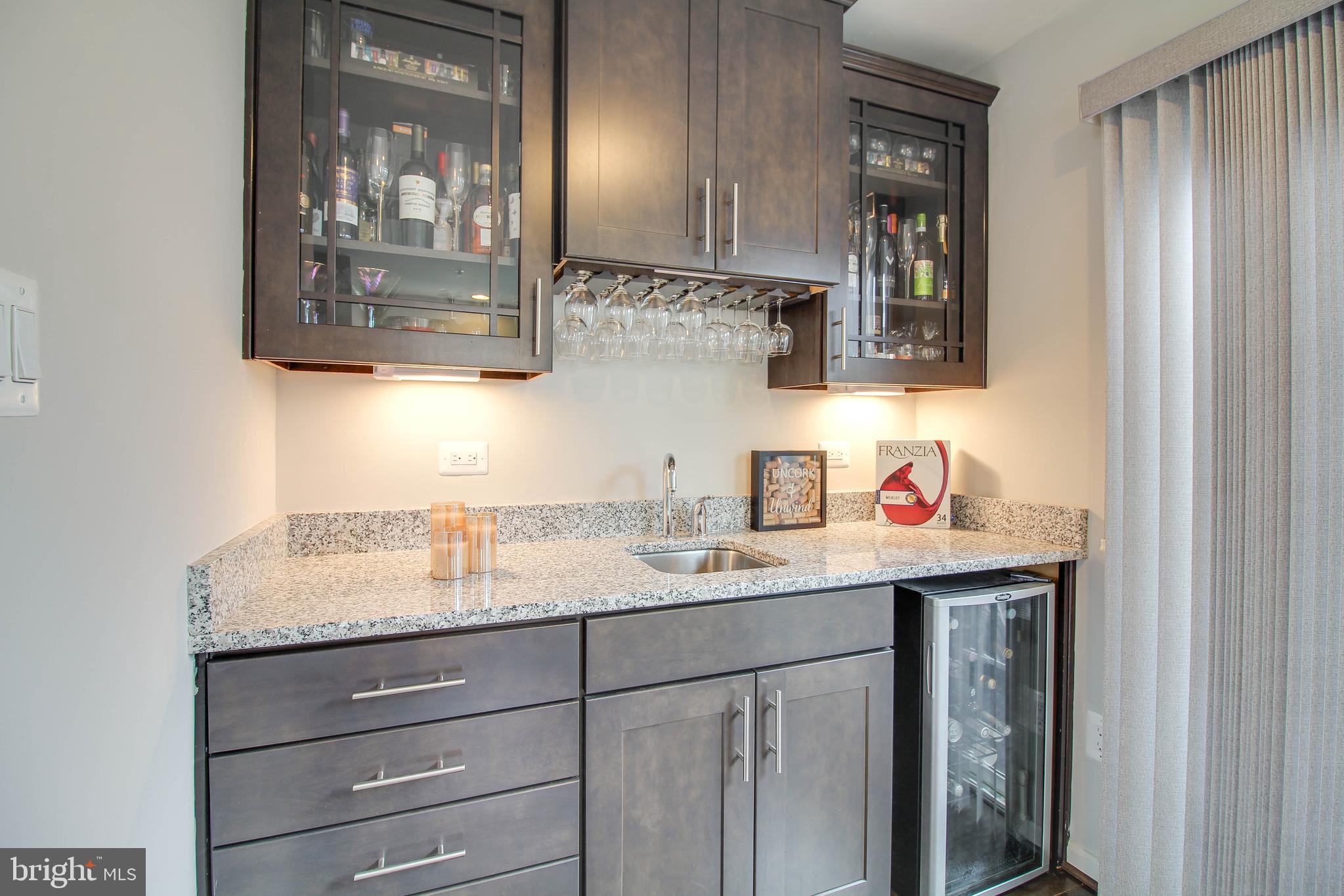 ELKRIDGE CROSSING - Residential