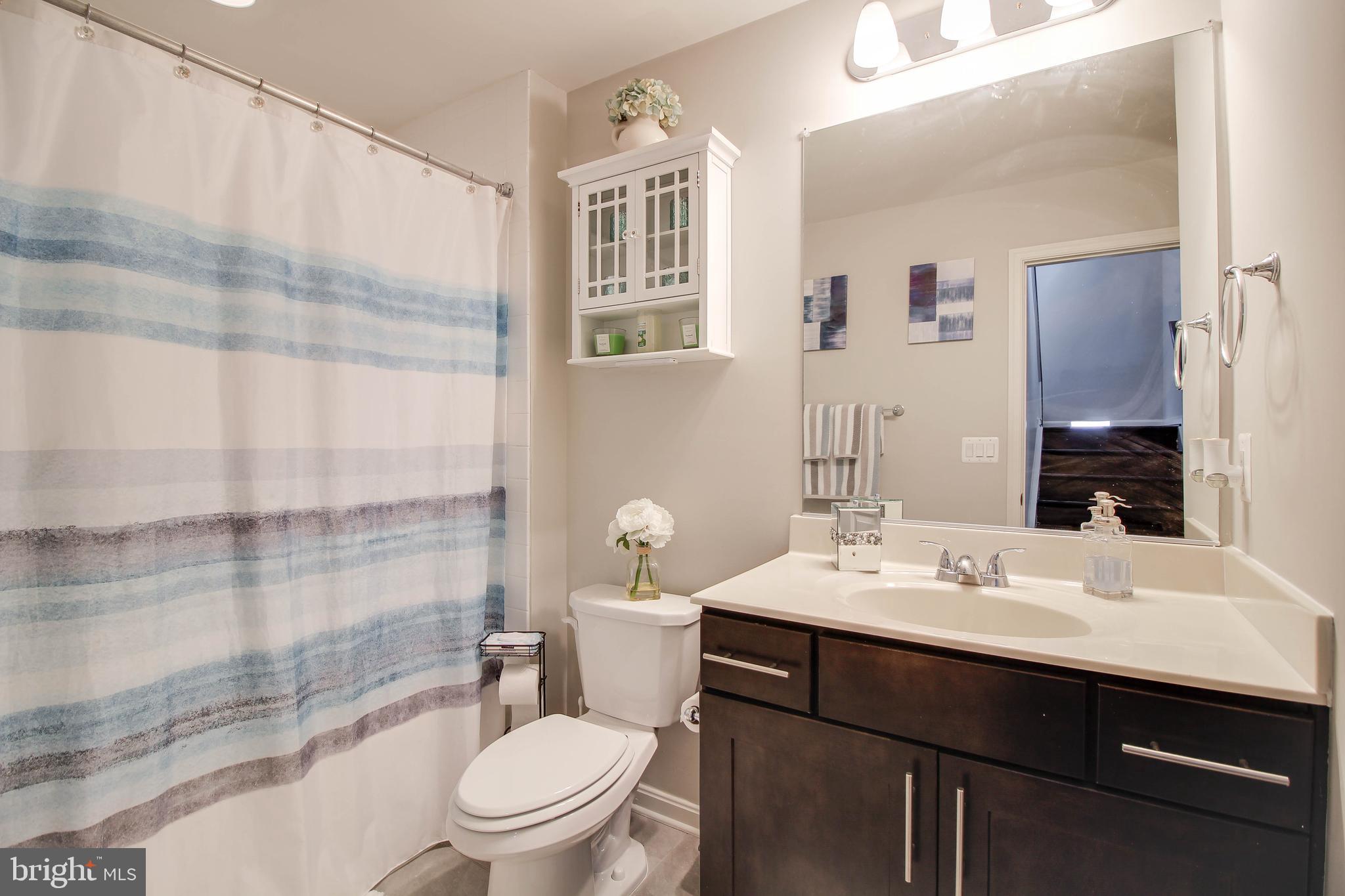 ELKRIDGE CROSSING - Residential