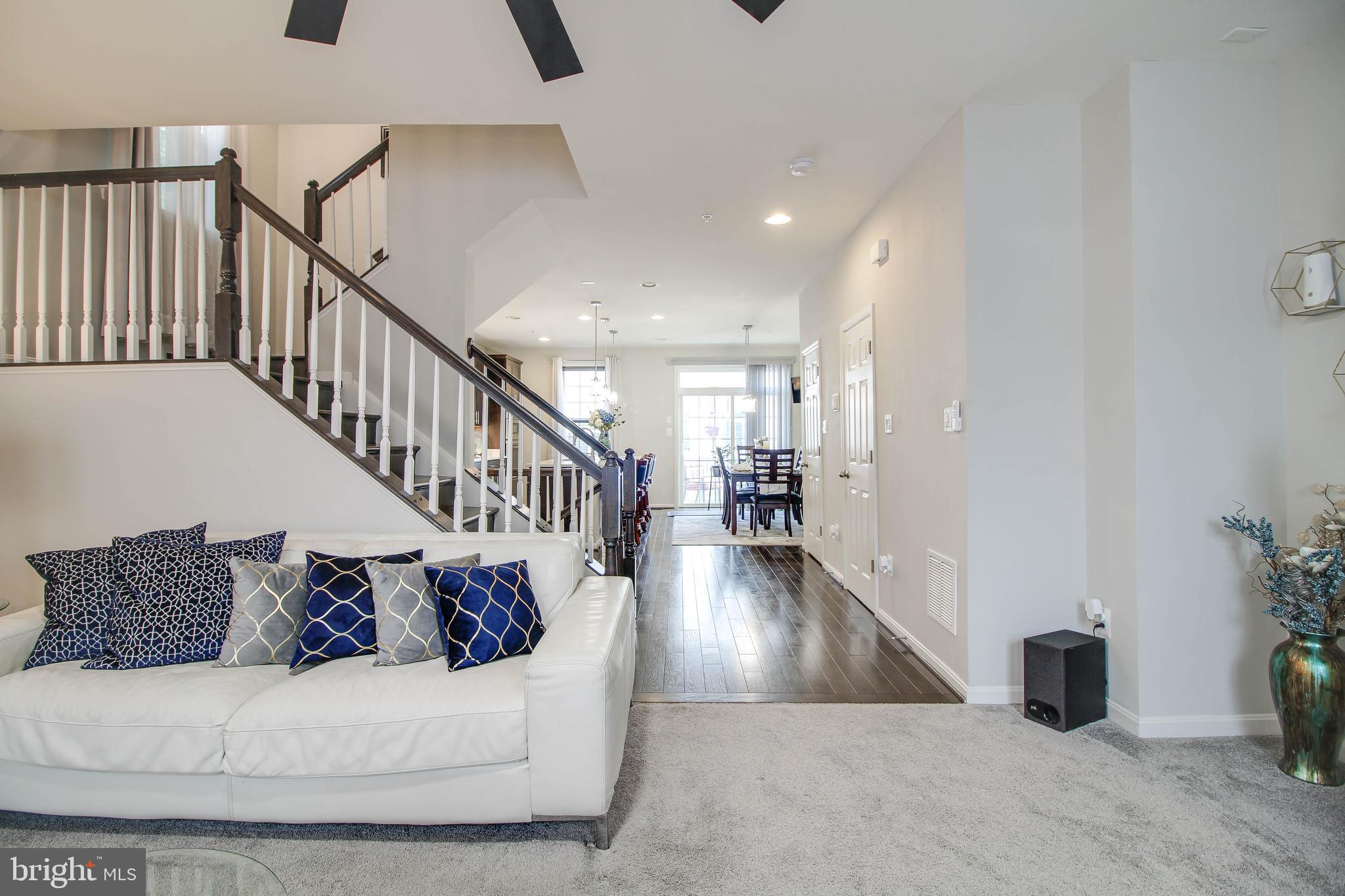 ELKRIDGE CROSSING - Residential
