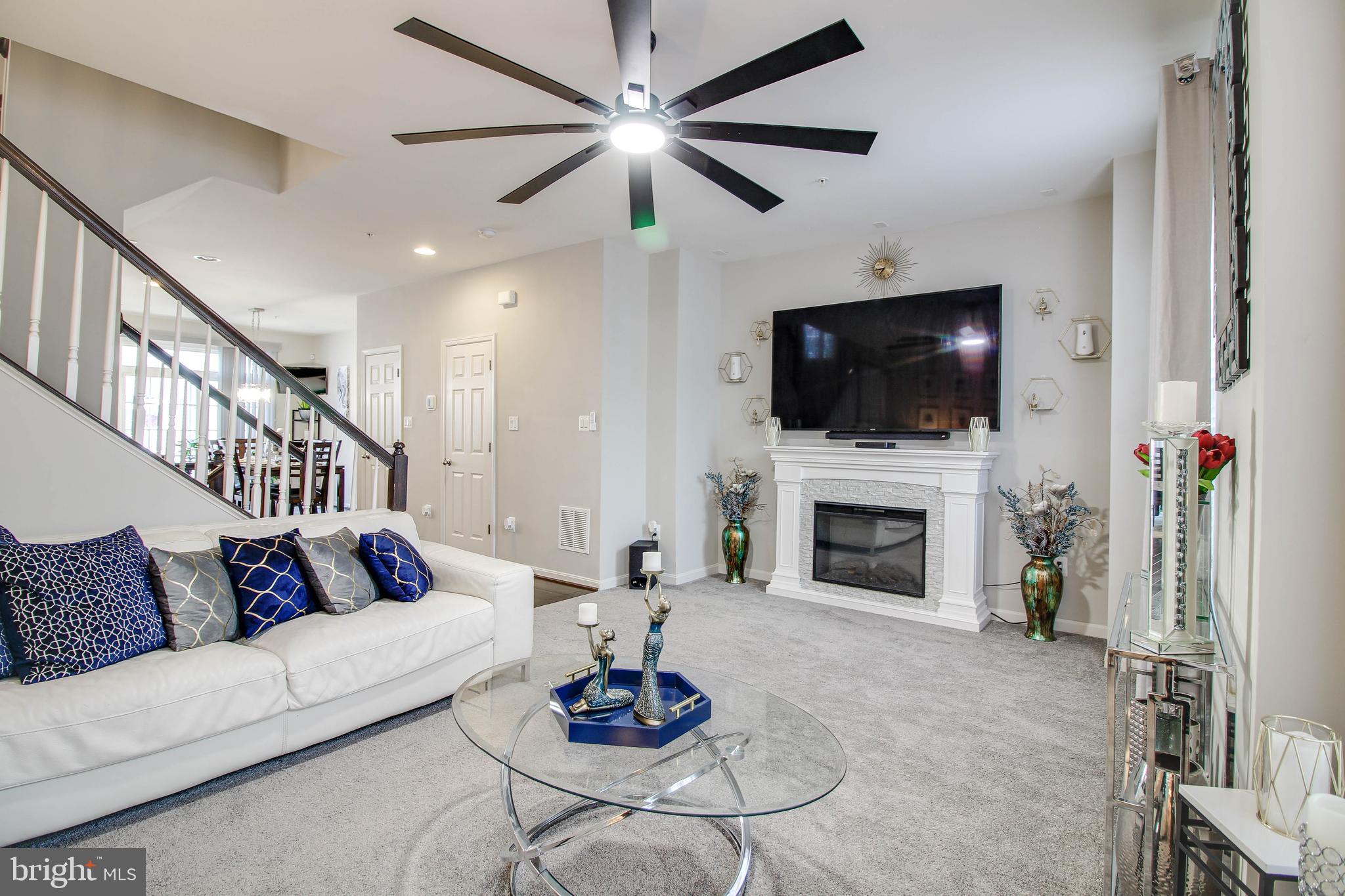 ELKRIDGE CROSSING - Residential