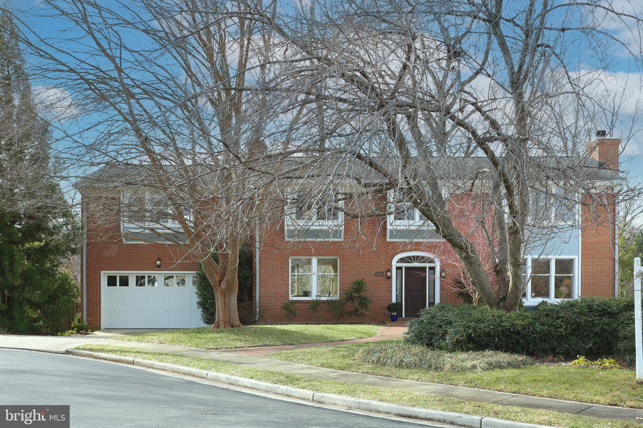 COUNTRY CLUB HILLS - Residential