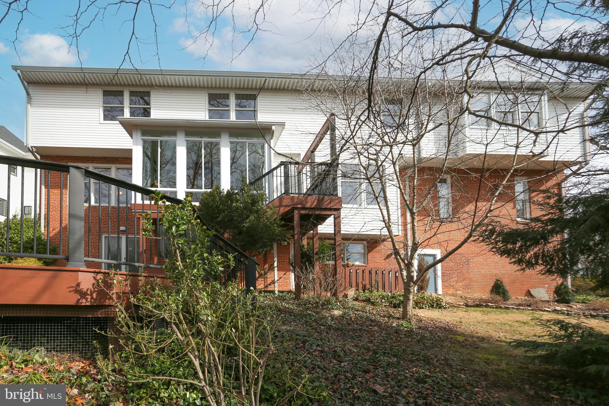COUNTRY CLUB HILLS - Residential