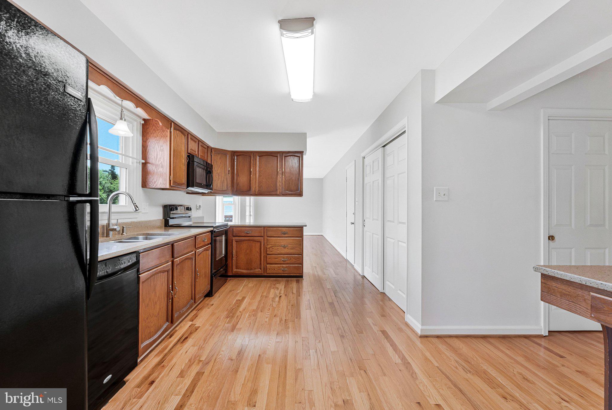 BROOKFIELD WOODS - Residential