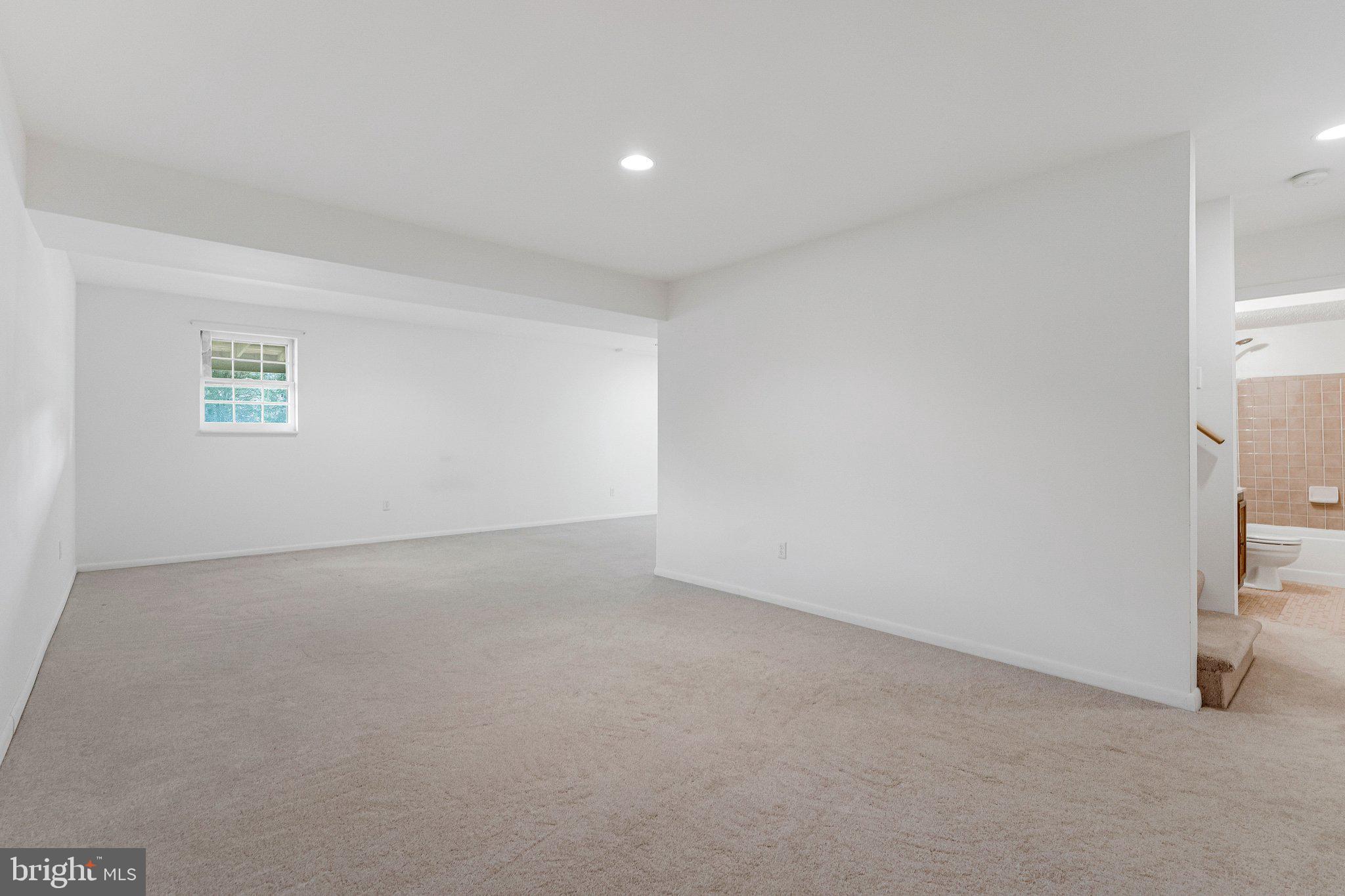 BROOKFIELD WOODS - Residential