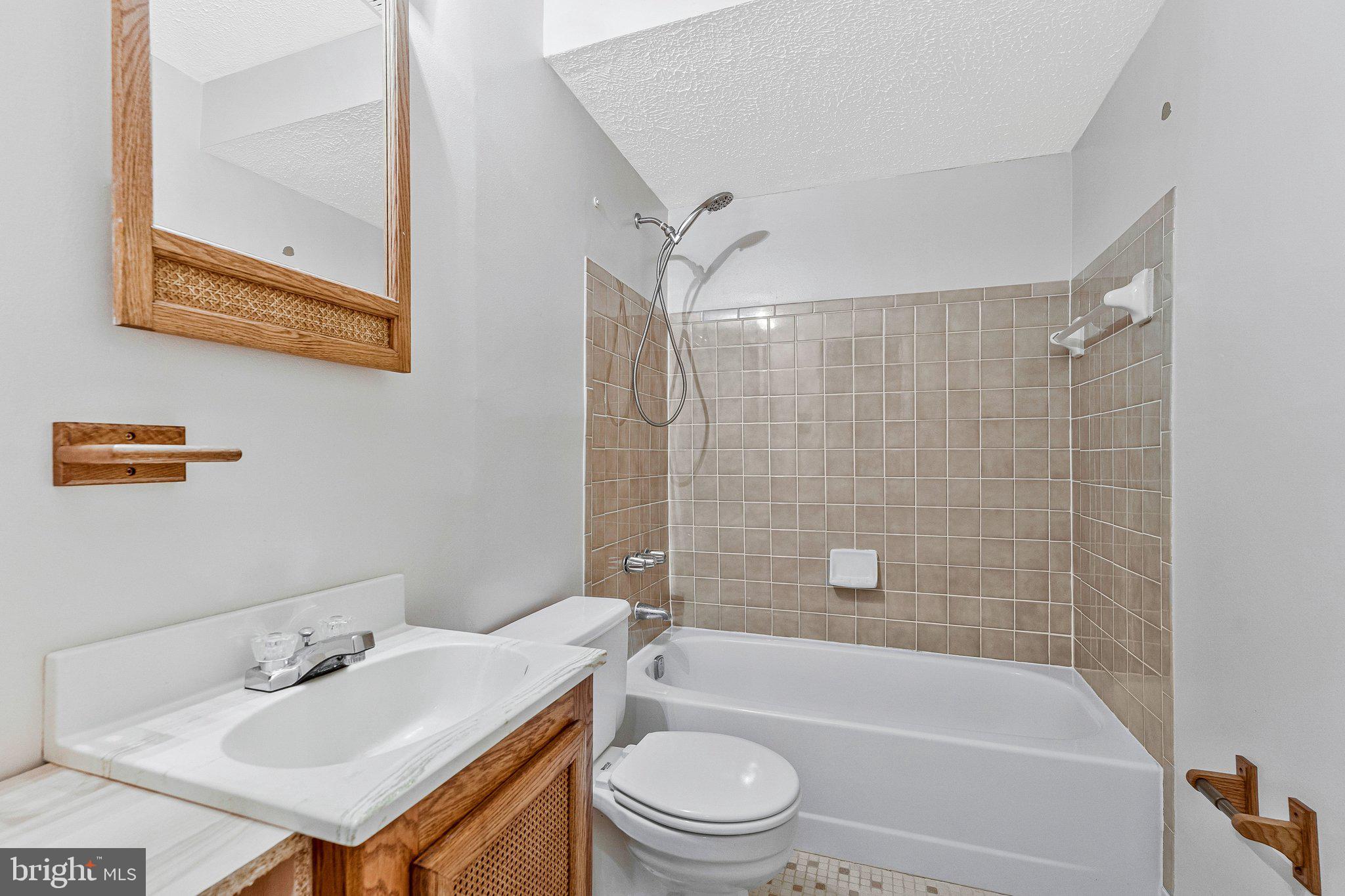 BROOKFIELD WOODS - Residential