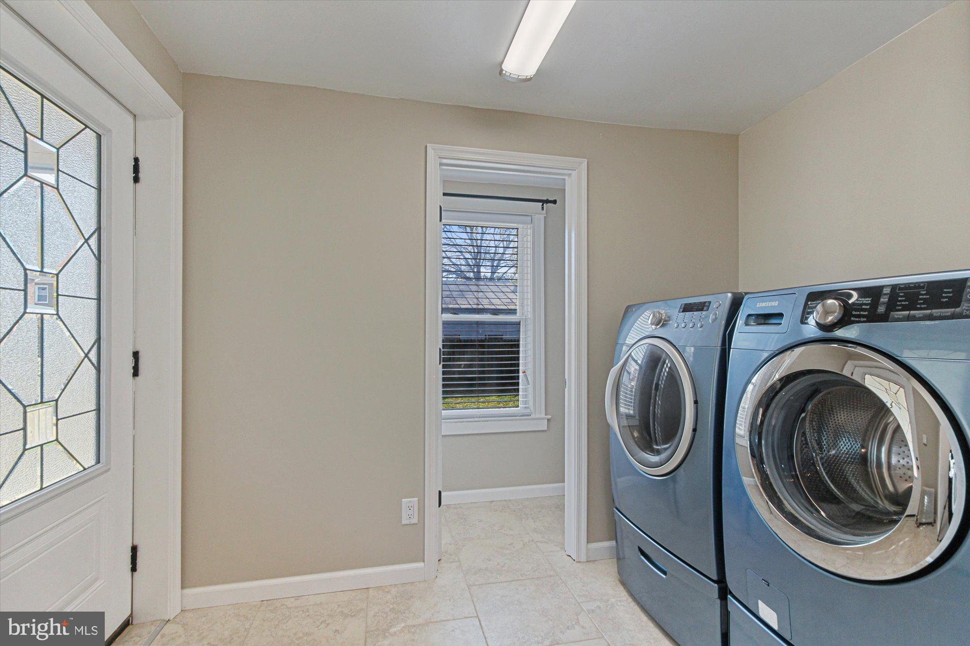 NORTH YORK BORO - Residential