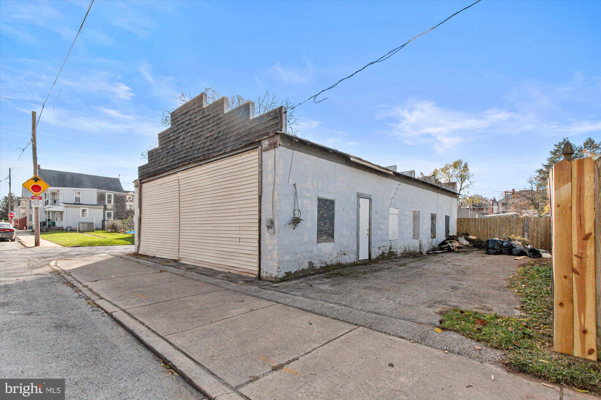 NORTH YORK BORO - Residential