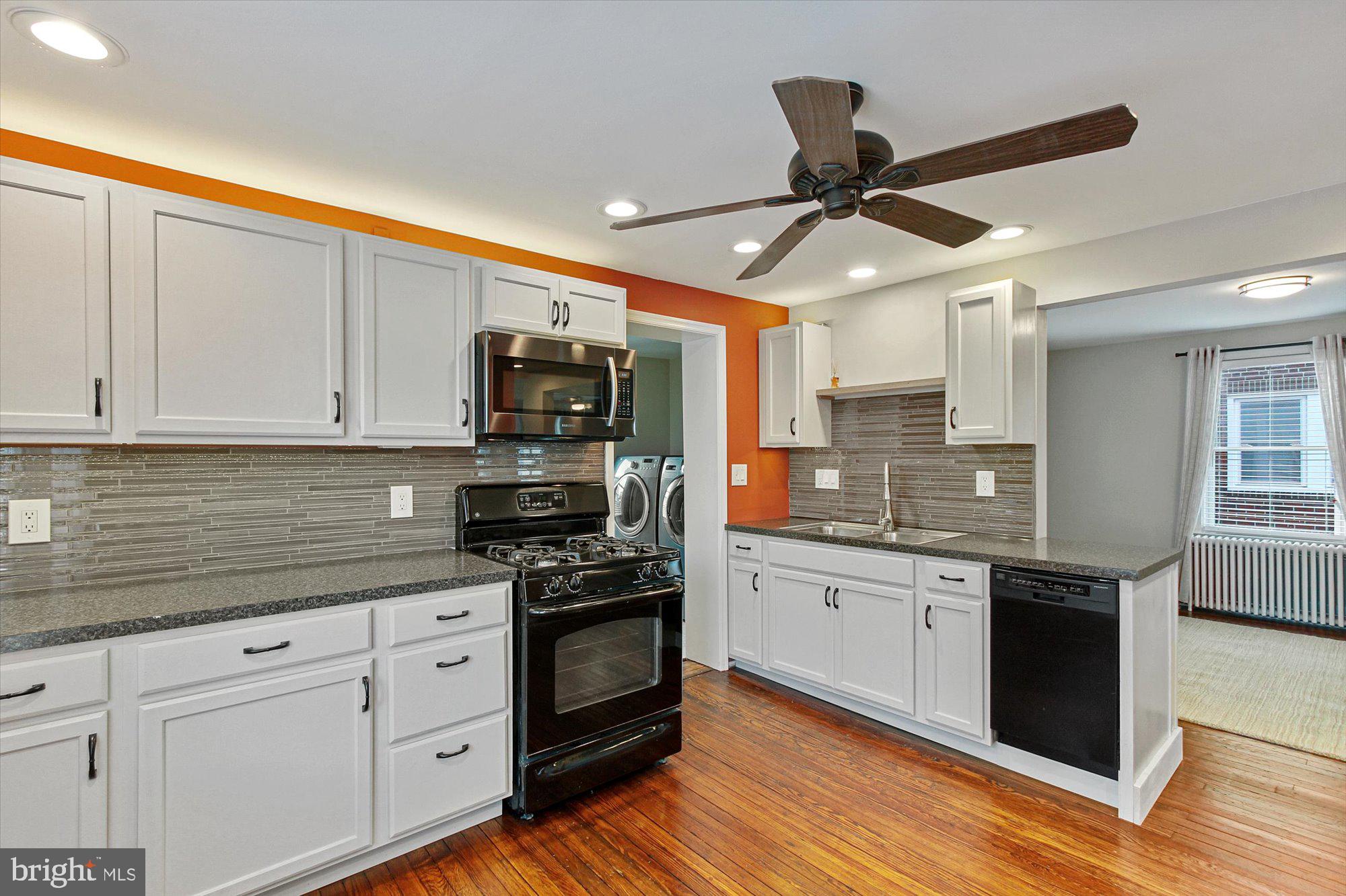 NORTH YORK BORO - Residential