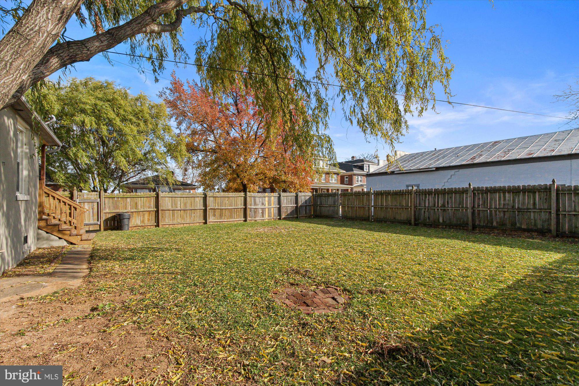 NORTH YORK BORO - Residential