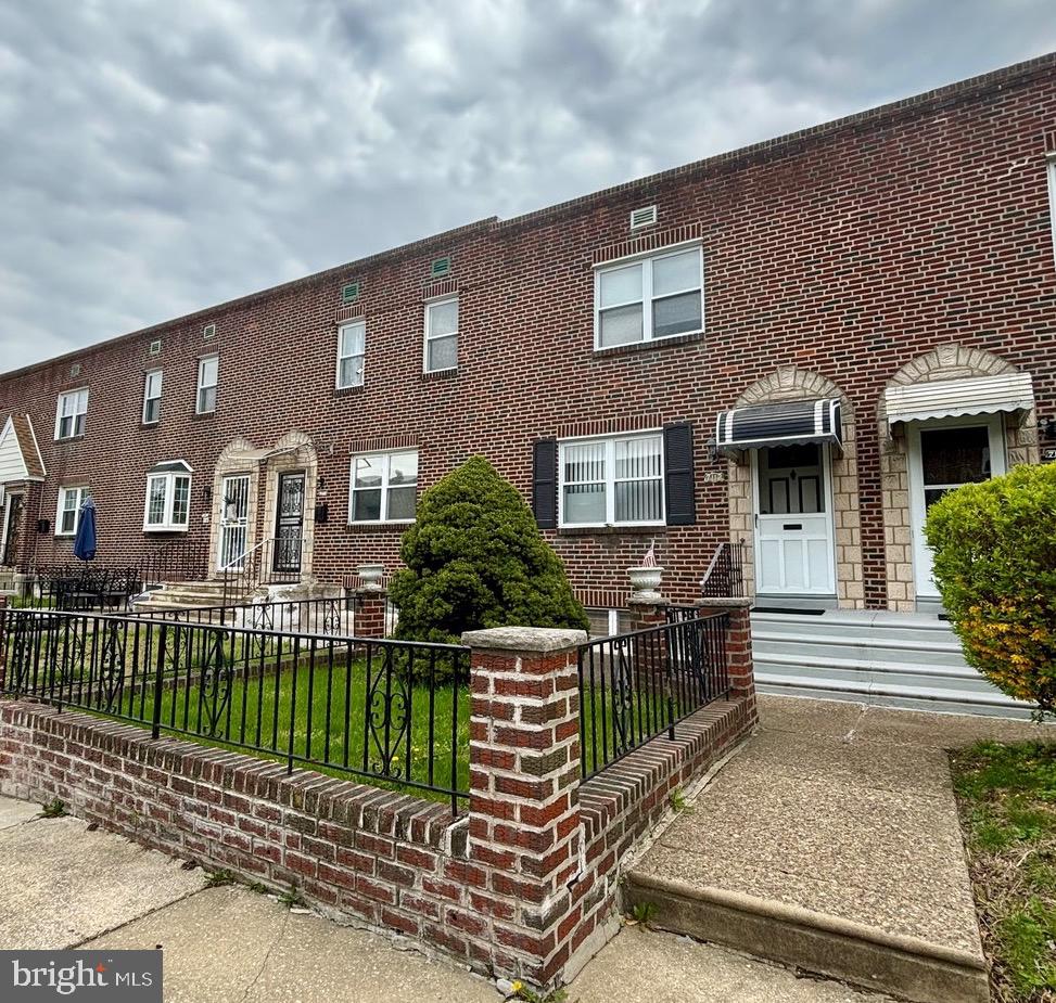 PHILADELPHIA - Residential