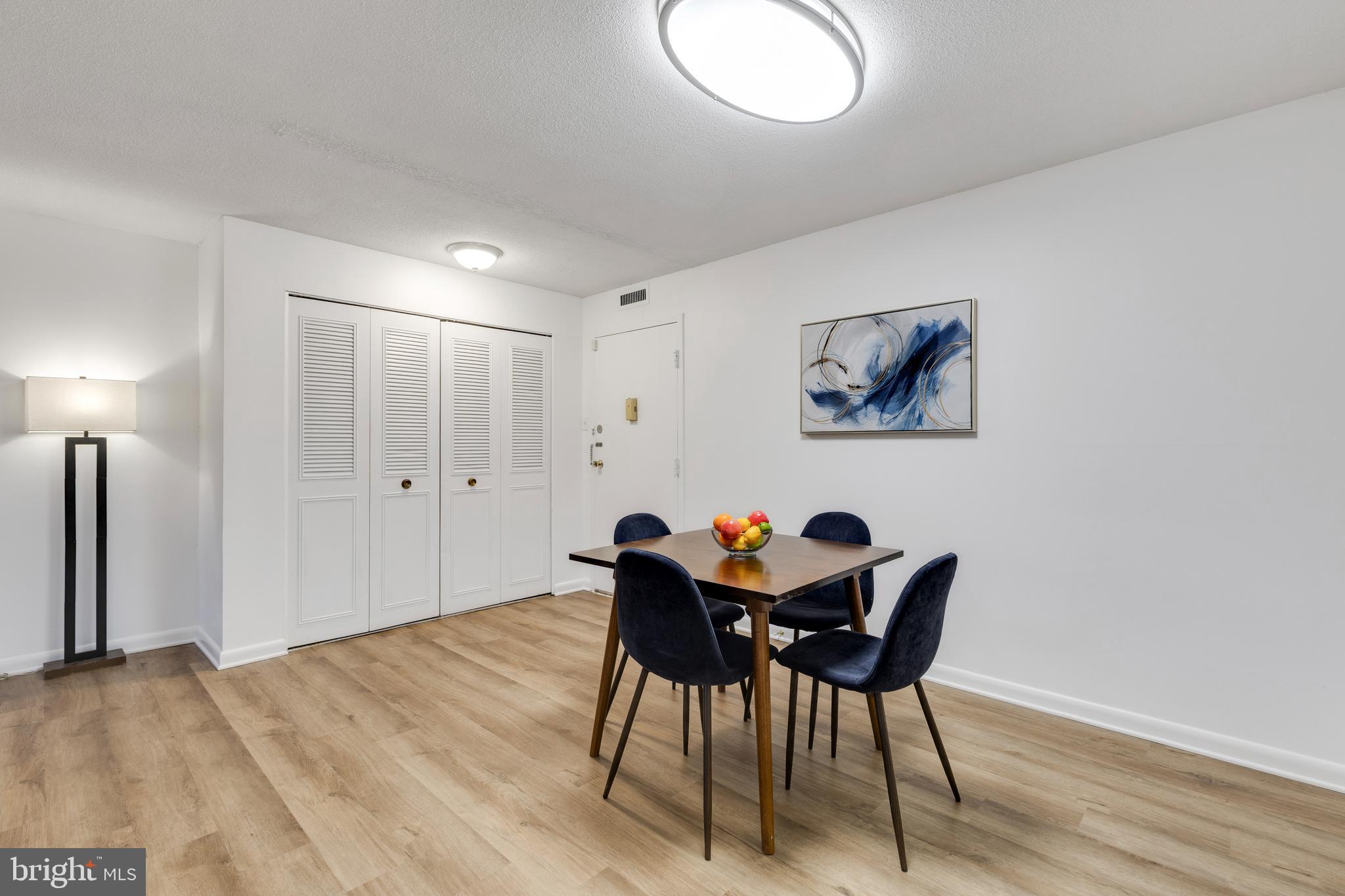 CIRCLE CONDOMINIUMS - Residential