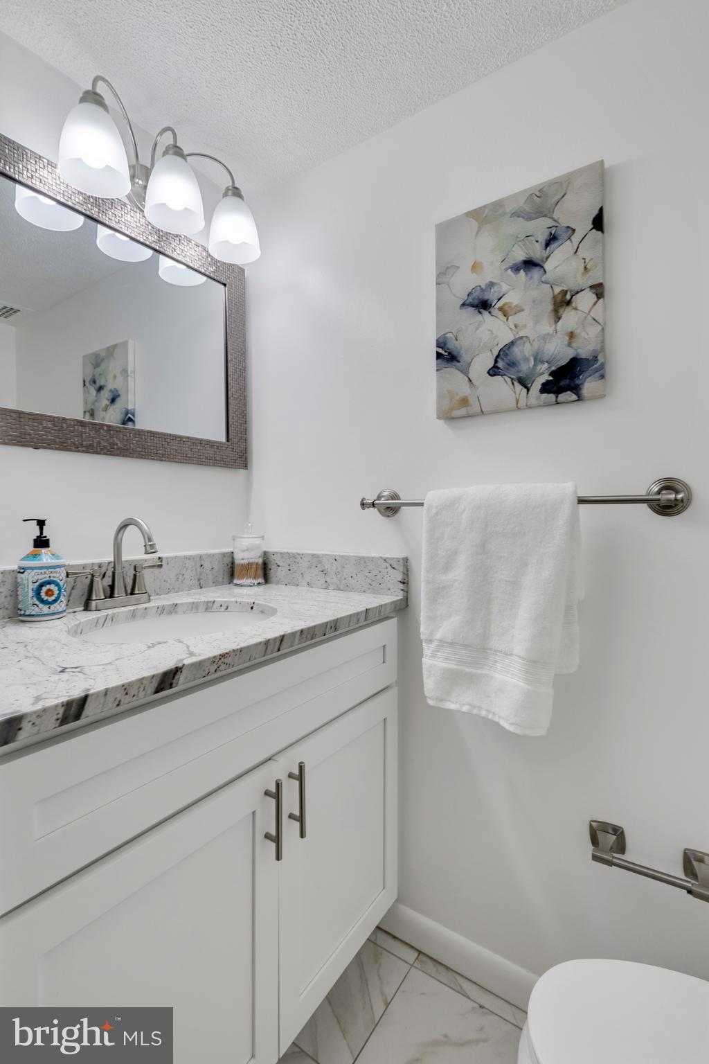 CIRCLE CONDOMINIUMS - Residential