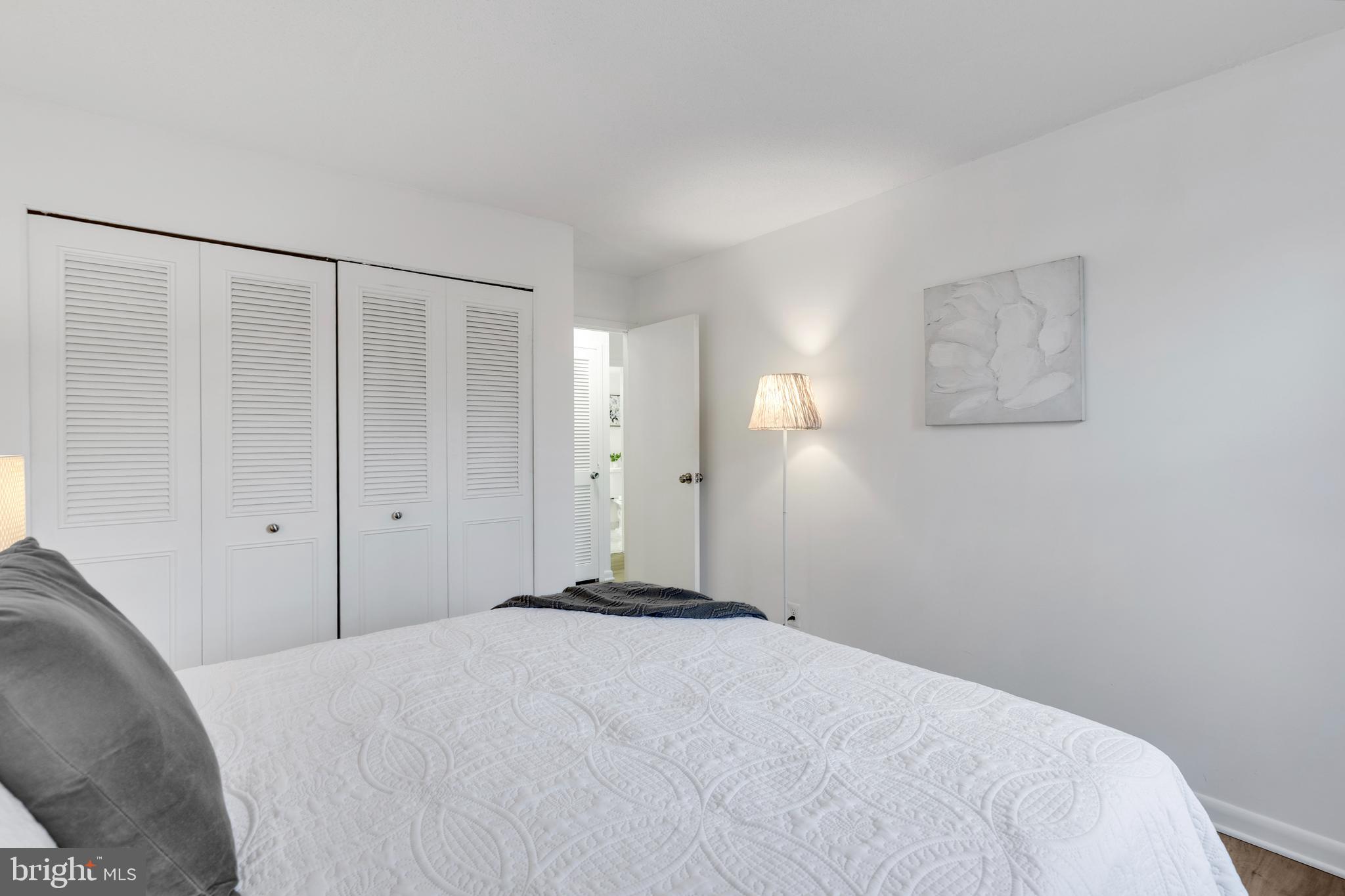 CIRCLE CONDOMINIUMS - Residential