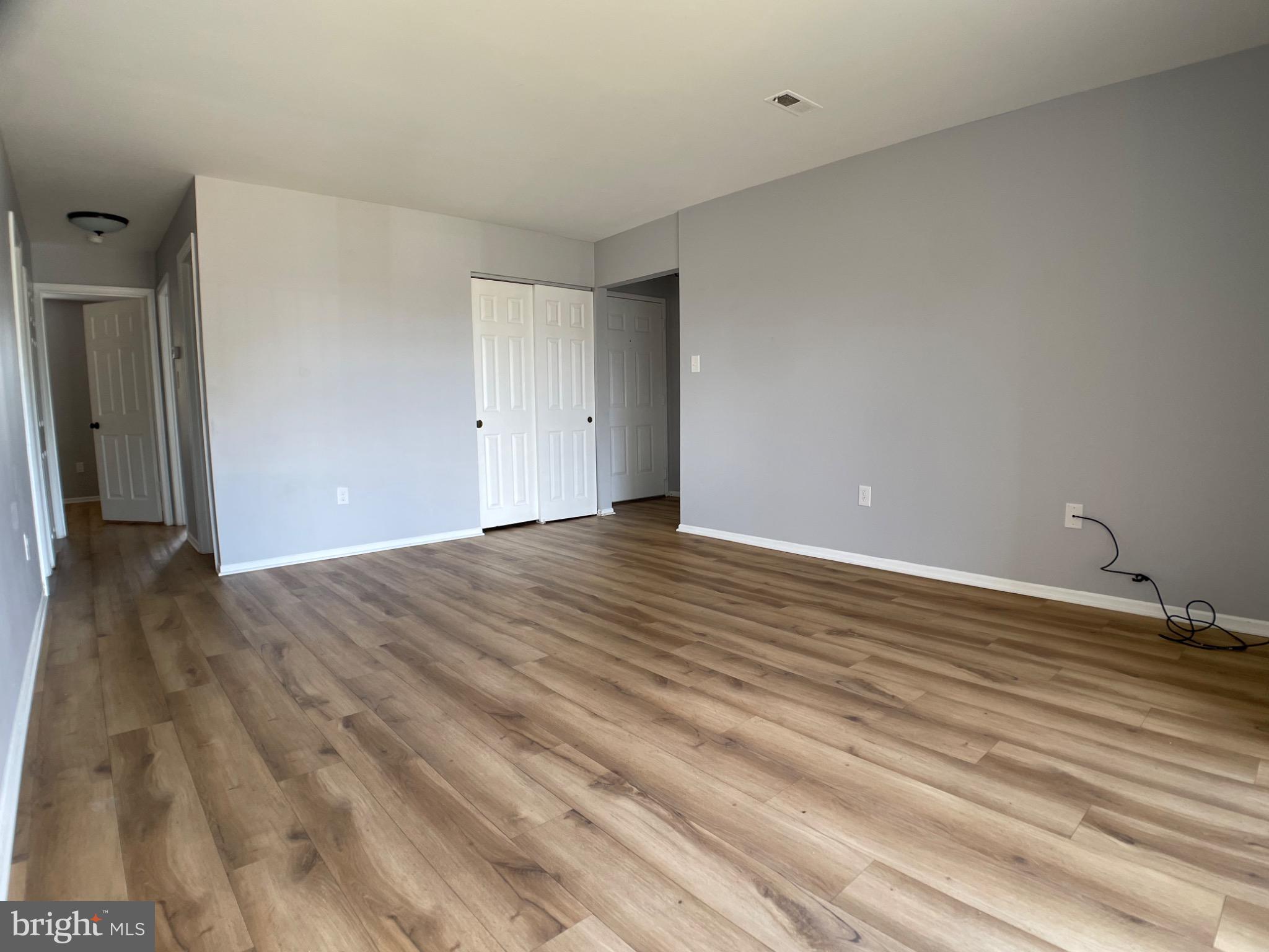PARKWAY CONDOMINIUMS - Residential