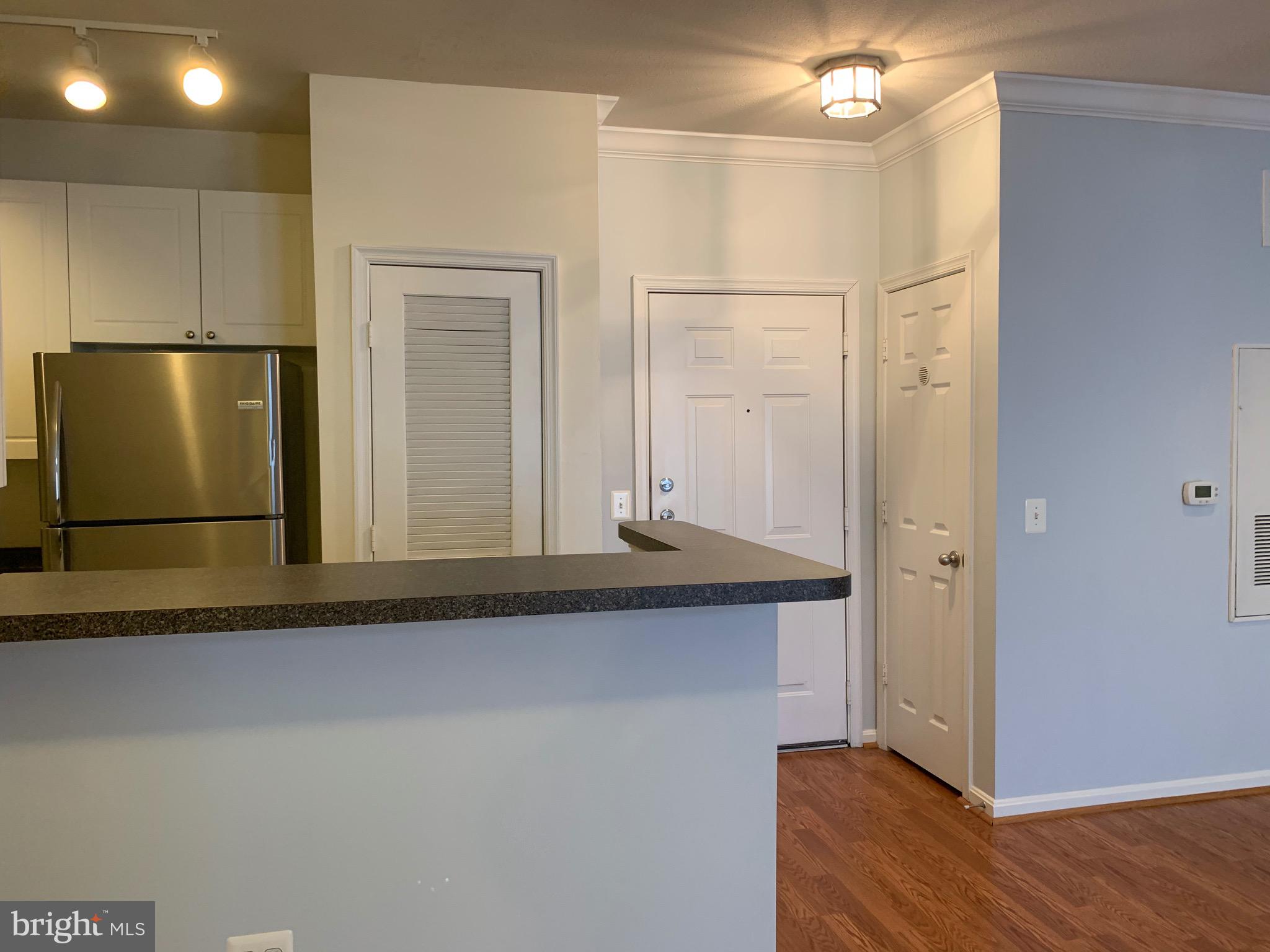 MARQUIS AT VIENNA STATION - Residential