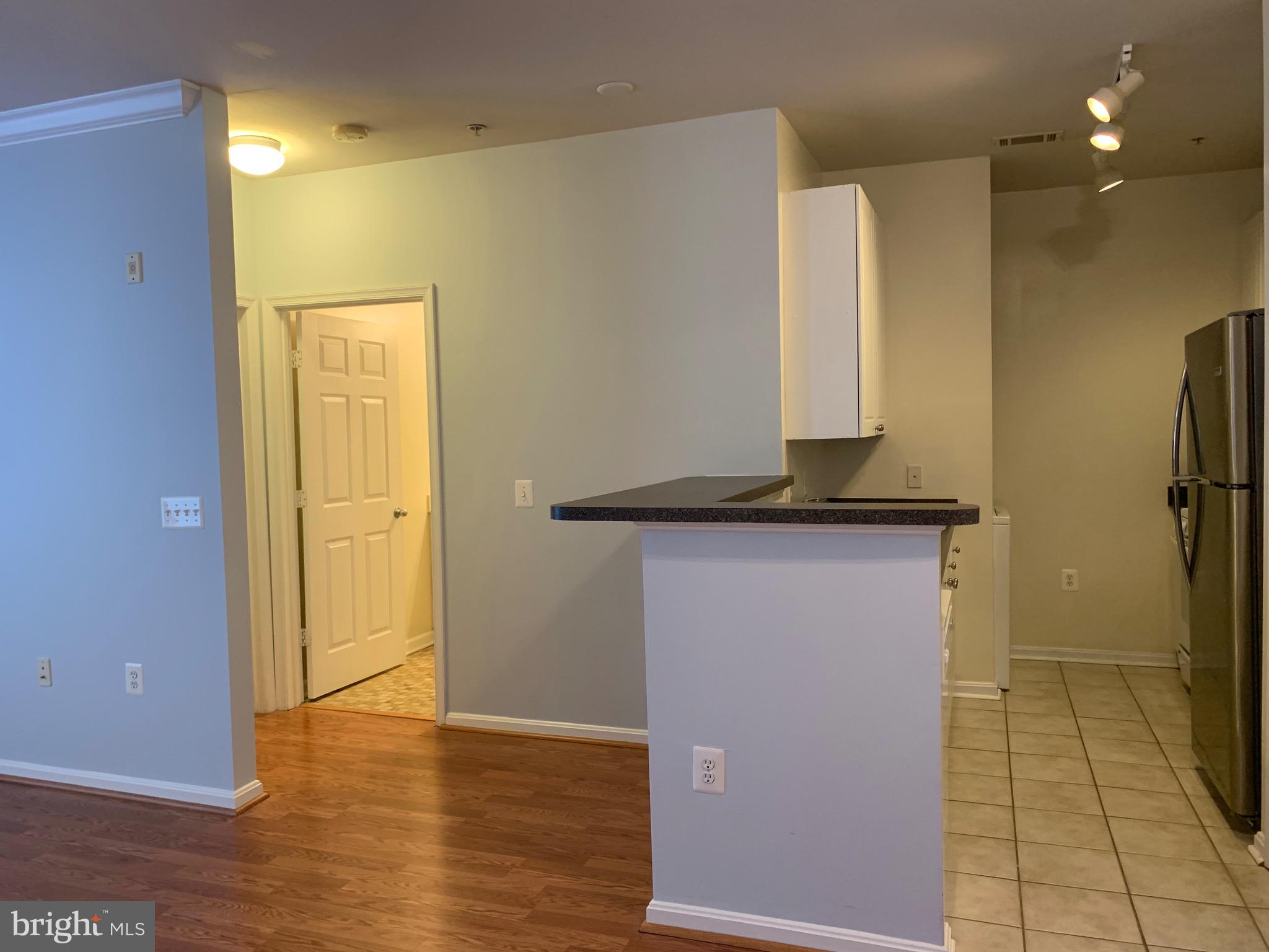 MARQUIS AT VIENNA STATION - Residential