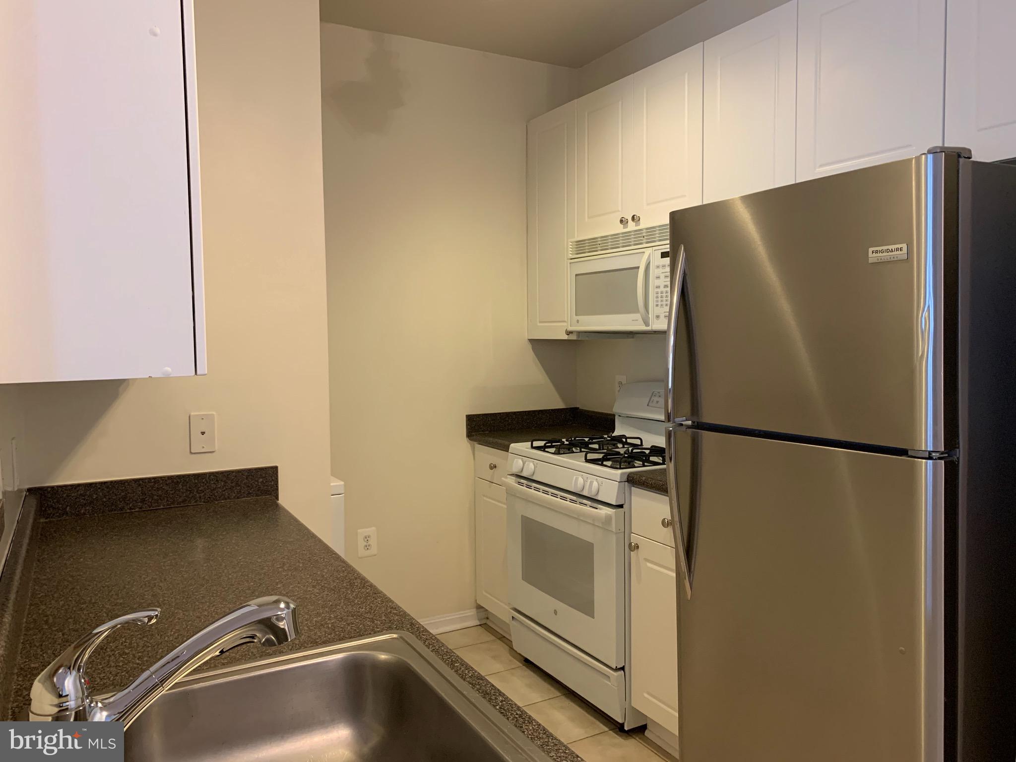 MARQUIS AT VIENNA STATION - Residential