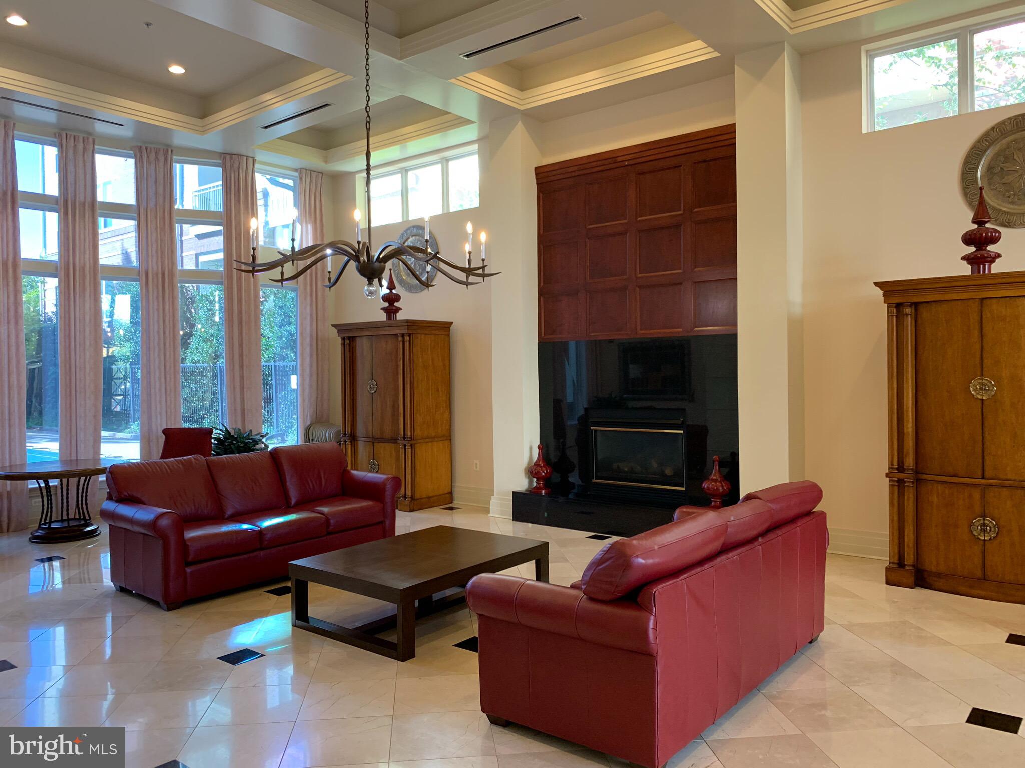 MARQUIS AT VIENNA STATION - Residential
