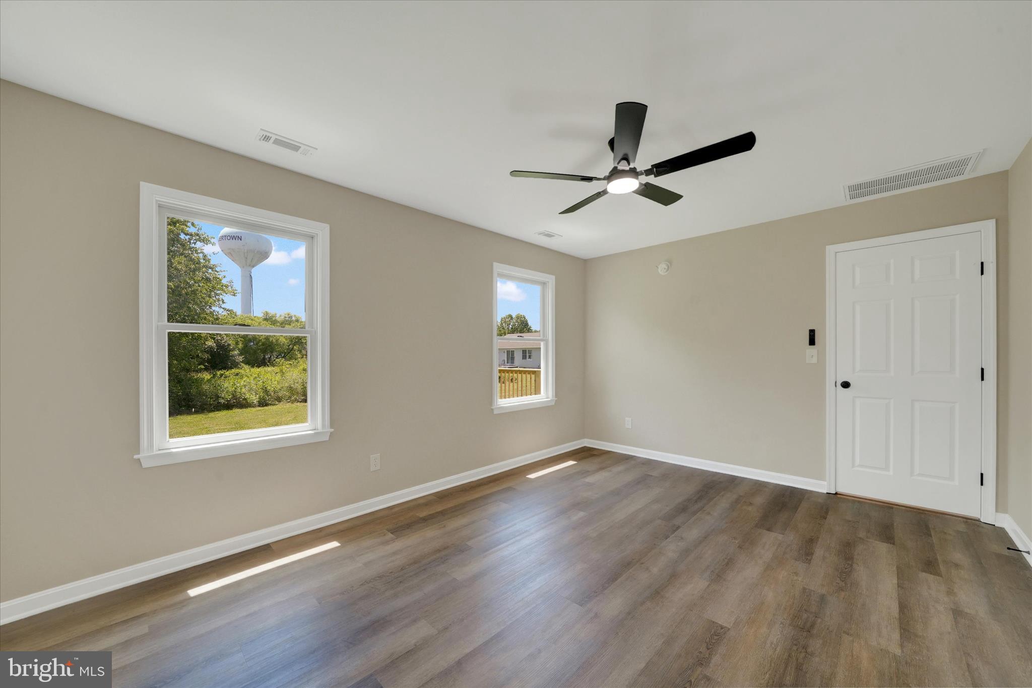 KNIGHTS LANDING - Residential