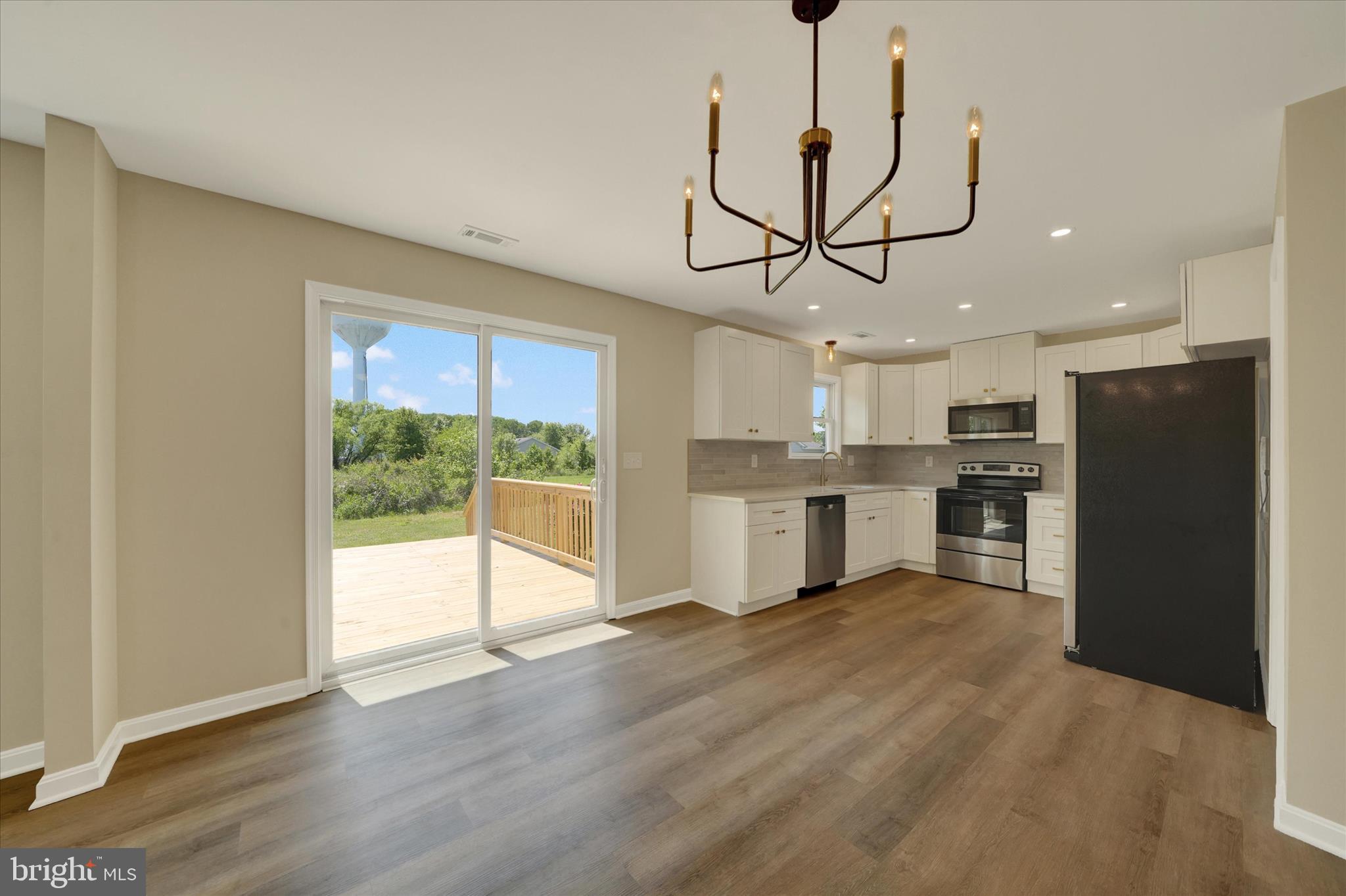 KNIGHTS LANDING - Residential