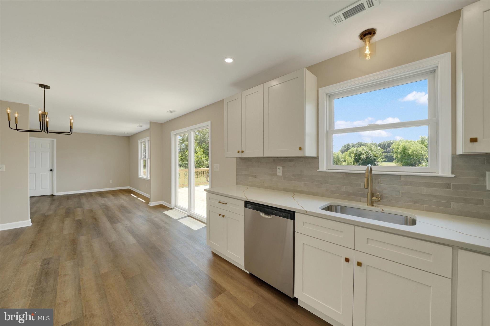 KNIGHTS LANDING - Residential