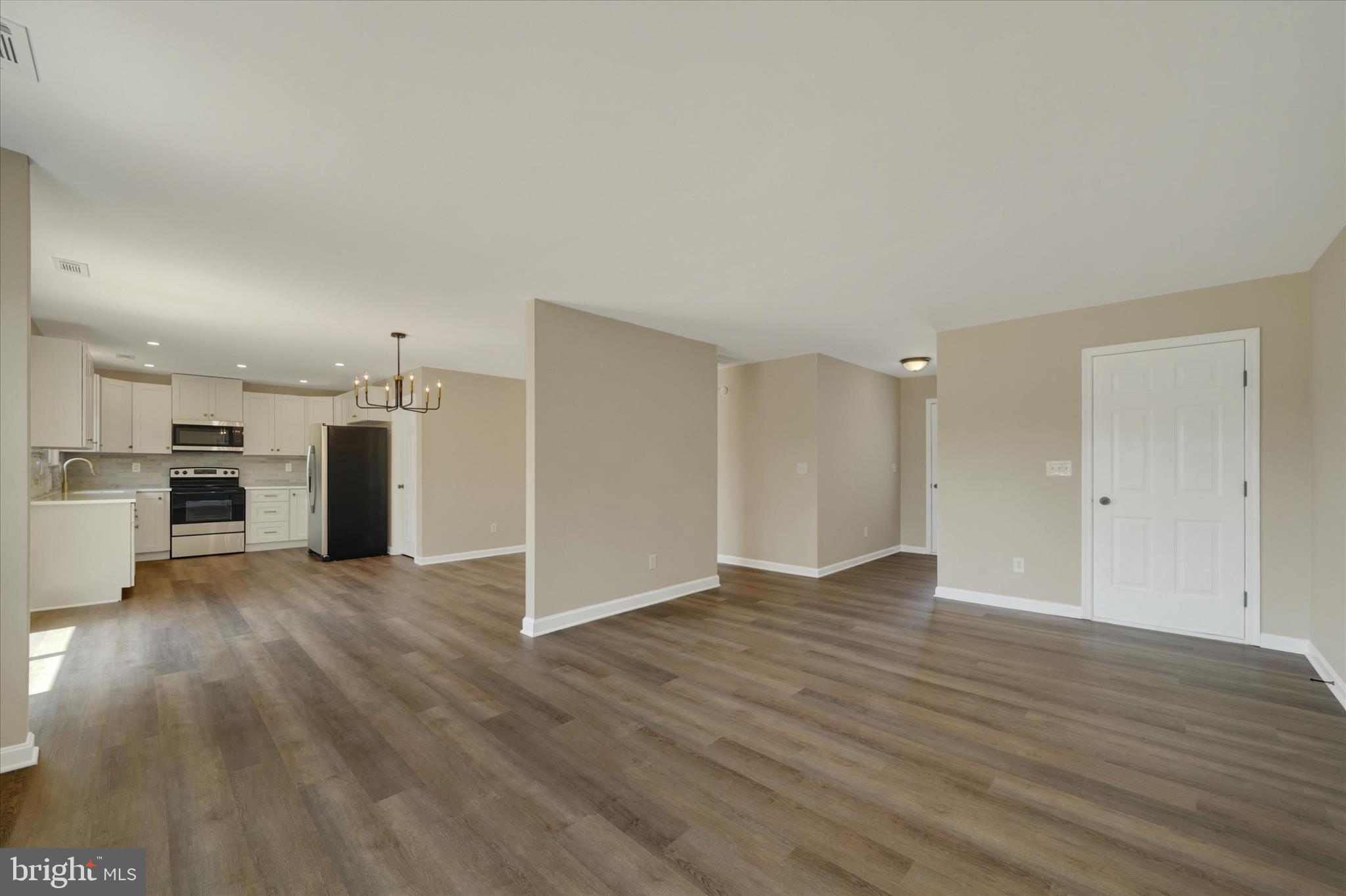 KNIGHTS LANDING - Residential
