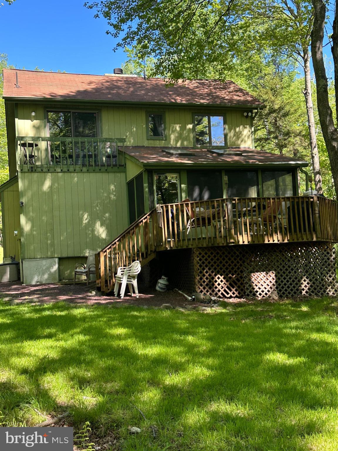 ARROWHEAD LAKE - Residential