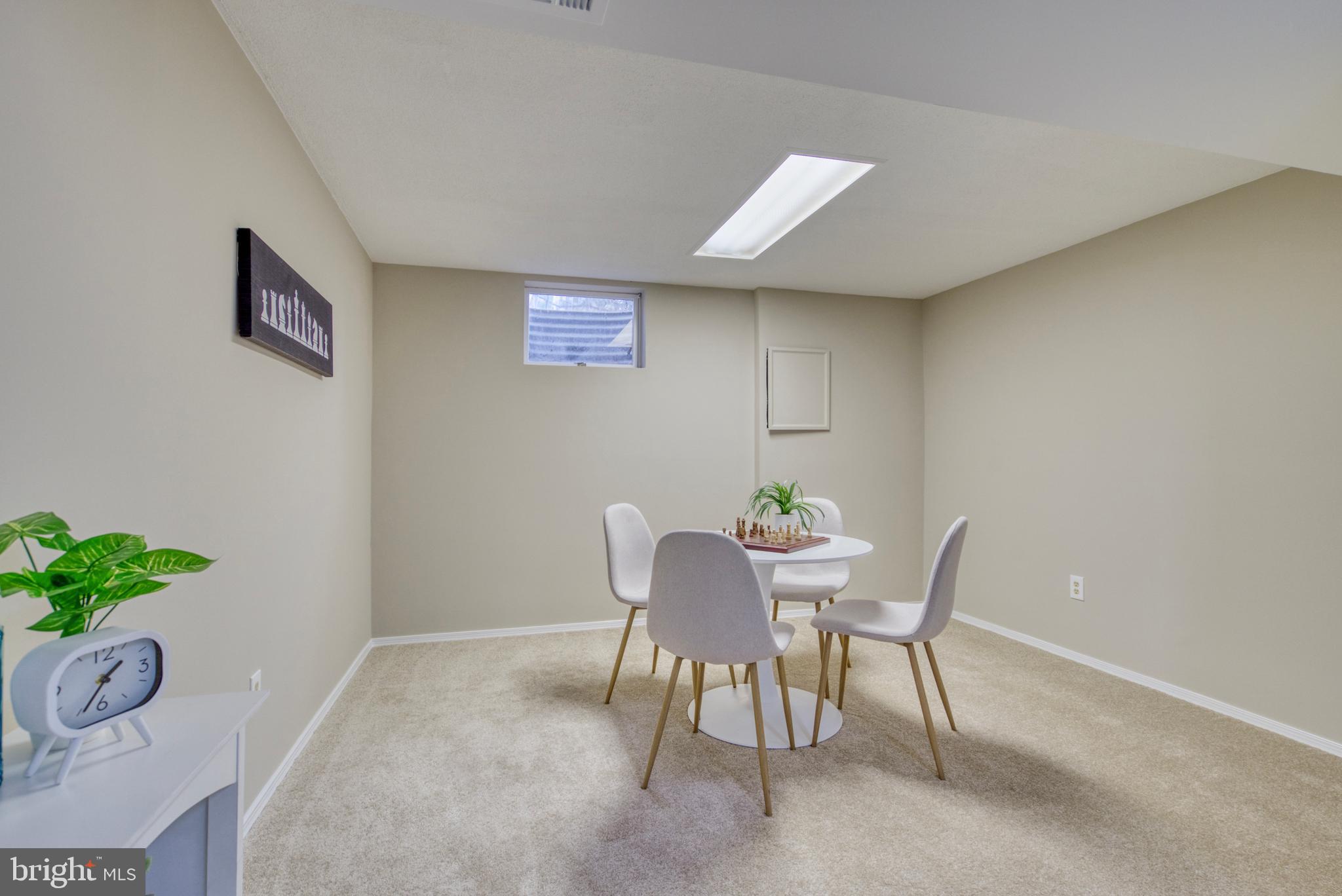 MONTCLAIR - Residential