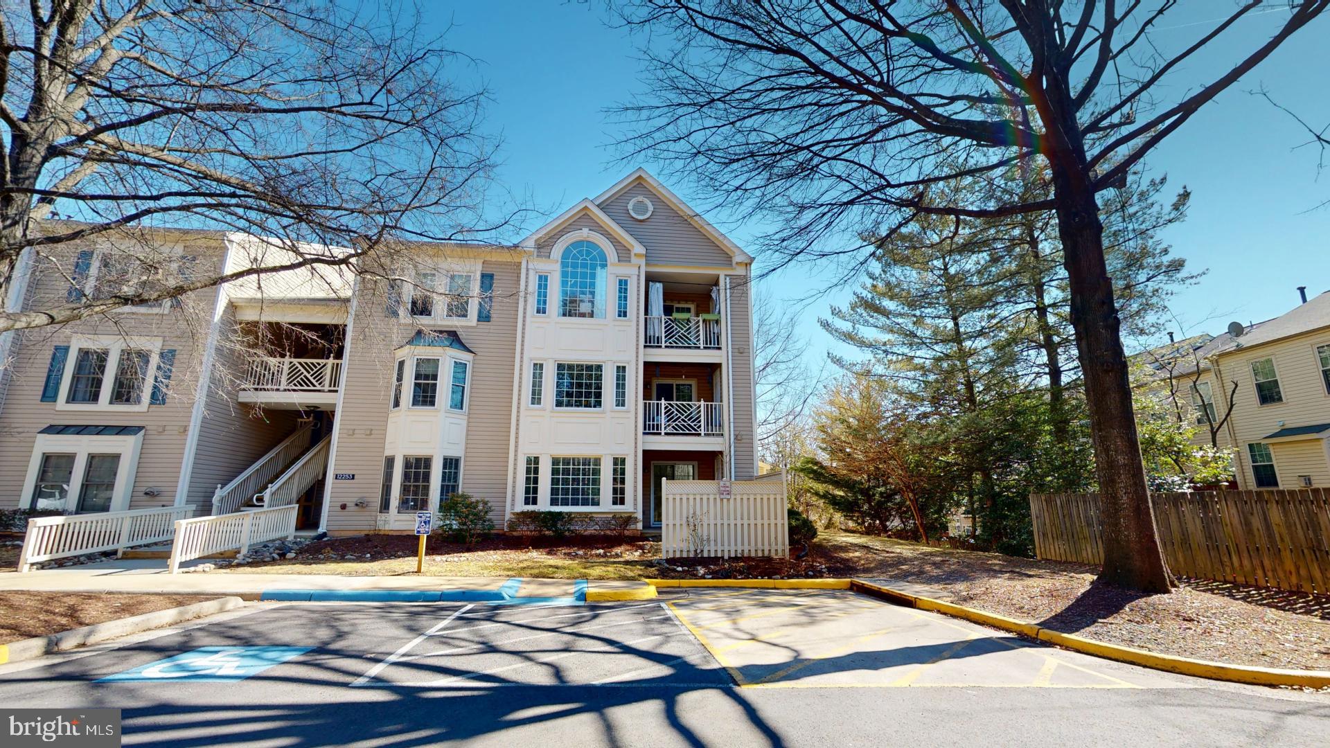 FAIRFIELD HOUSE - Residential Lease