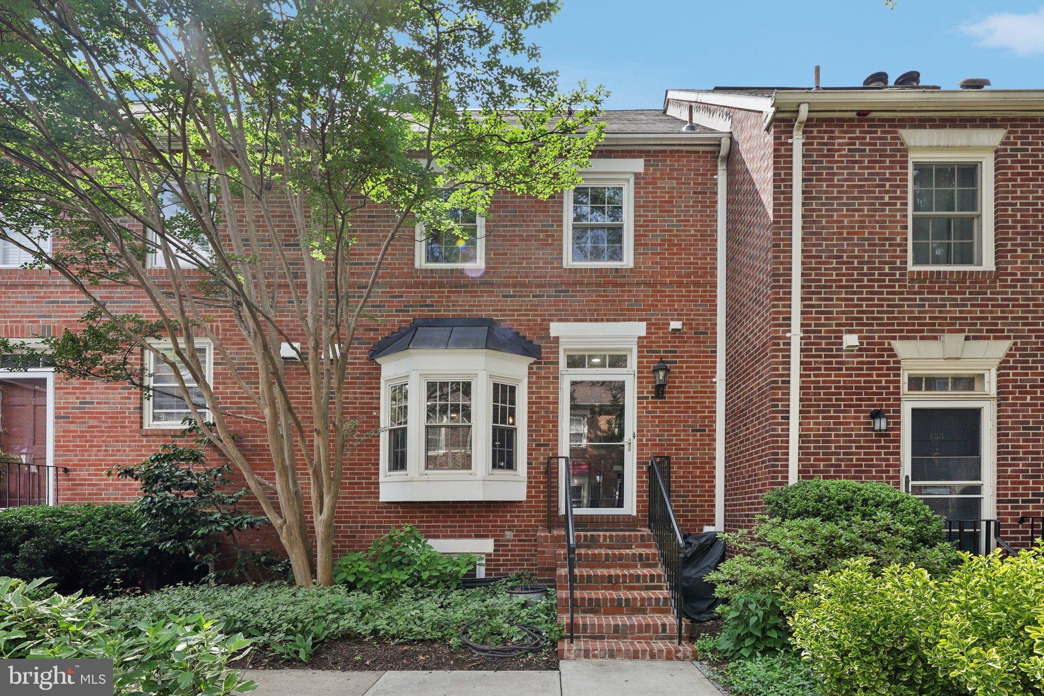 OLD TOWN STATION - Residential Lease