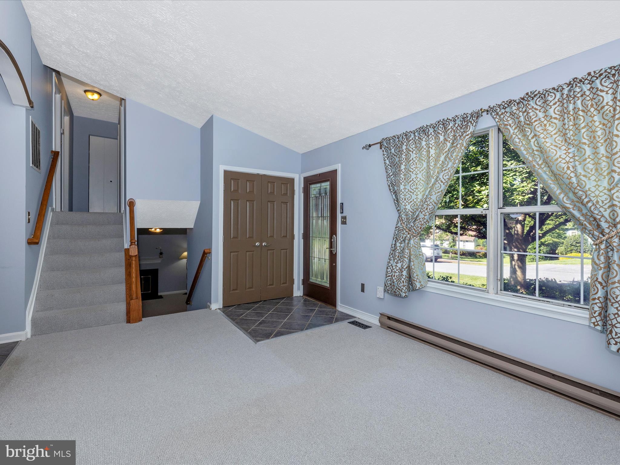 POTOMAC VILLAGE - Residential