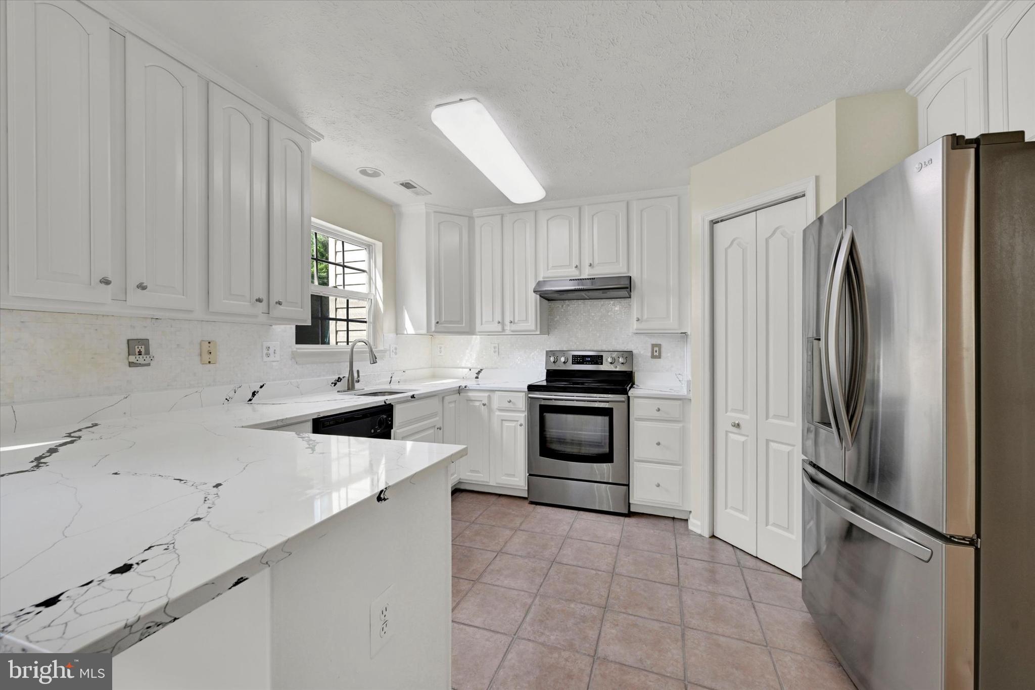 HOWARDS RIDGE - Residential
