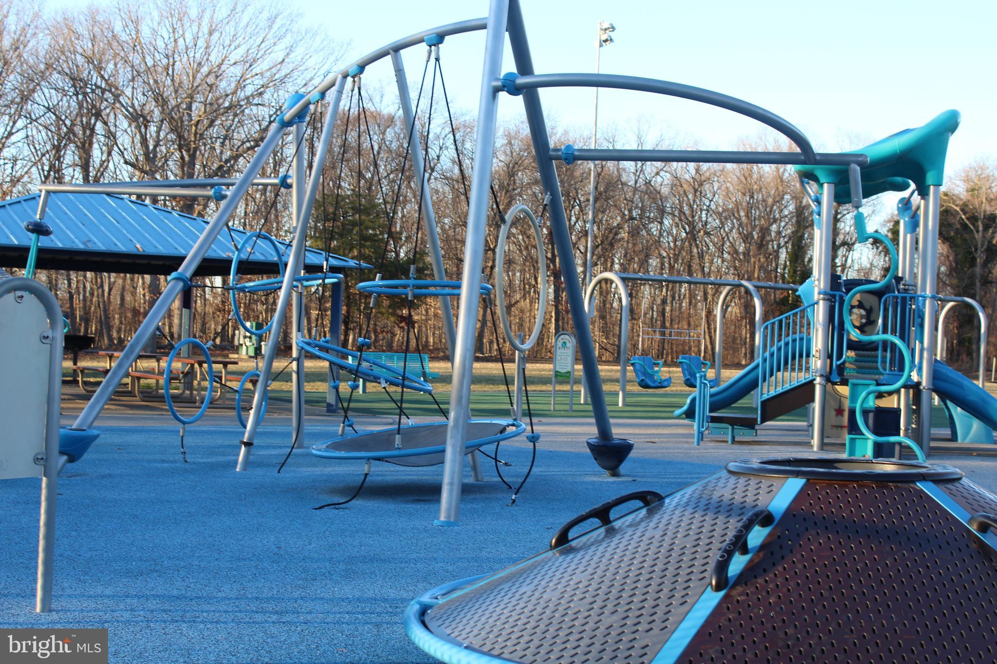 OXON HILL - Residential