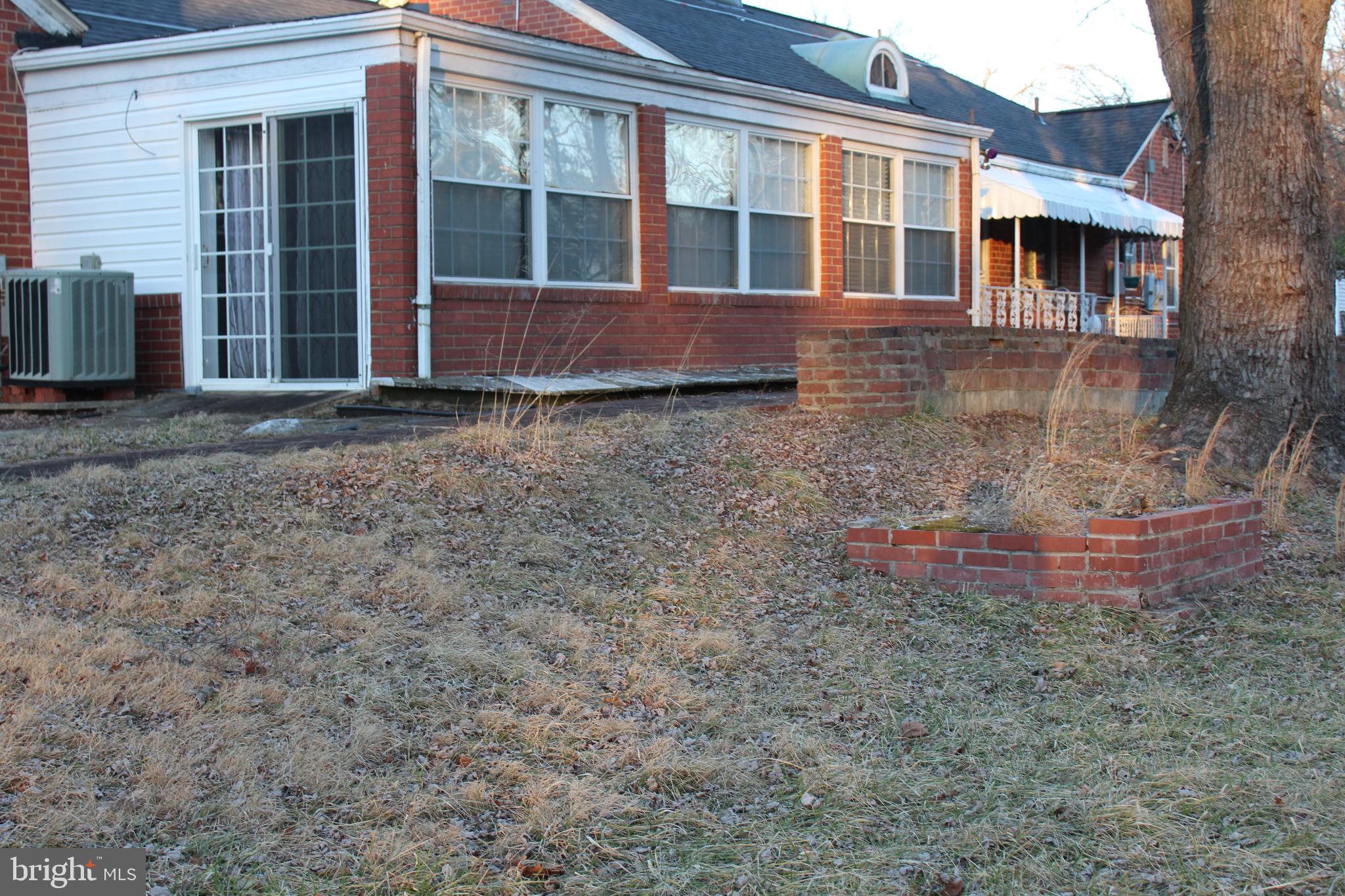 OXON HILL - Residential
