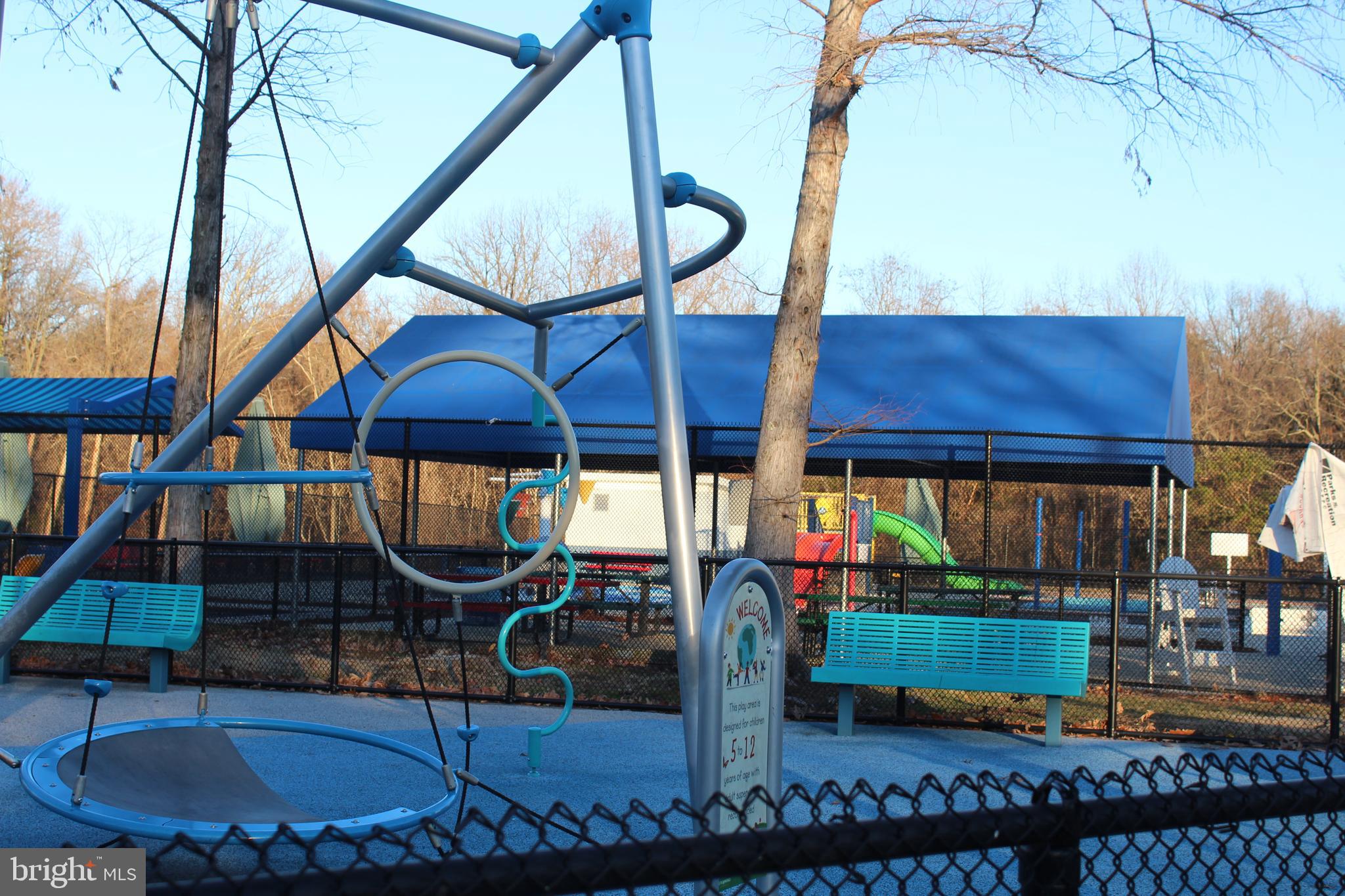 OXON HILL - Residential