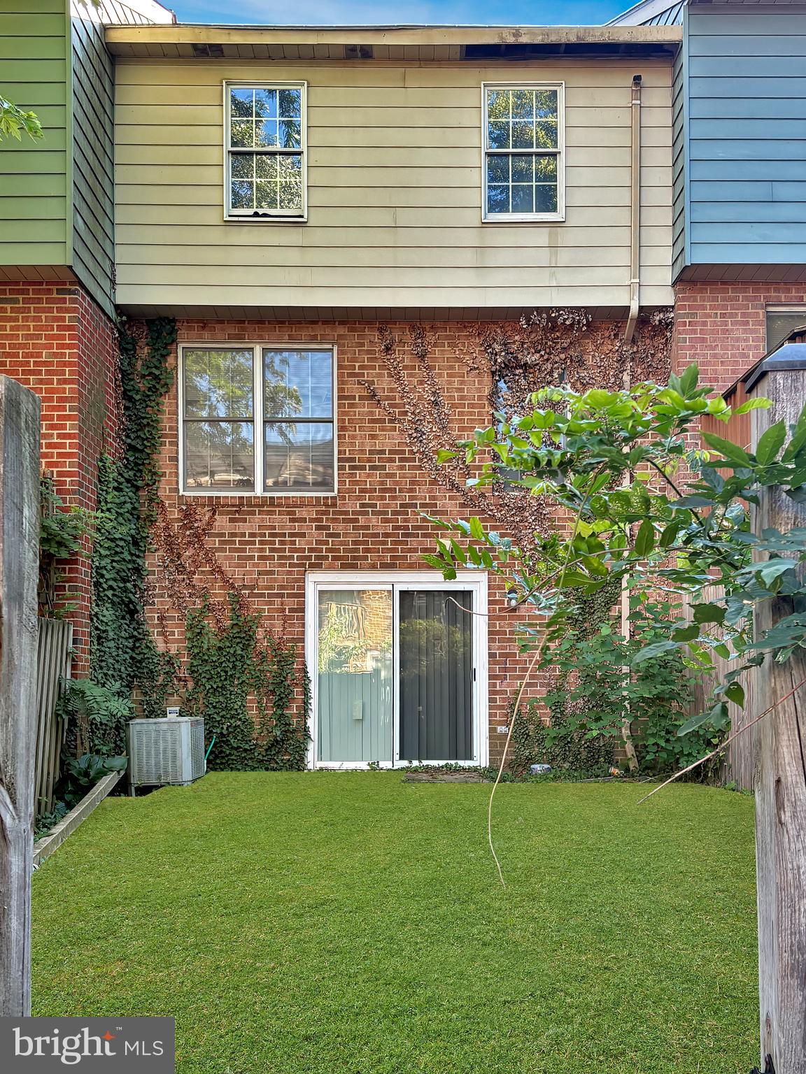 COLONY VILLAGE - Residential