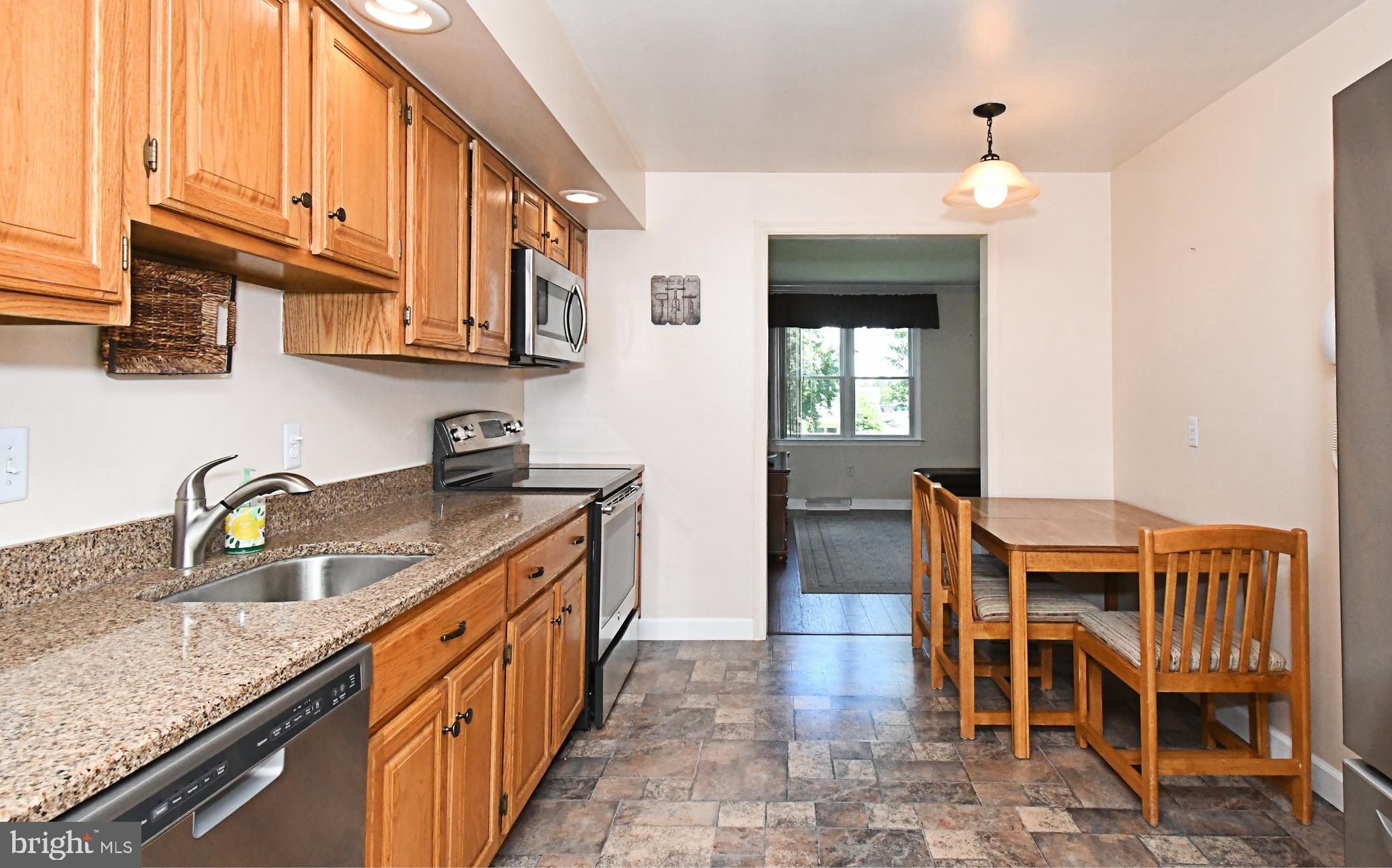 WILLOW MANOR FARMS - Residential