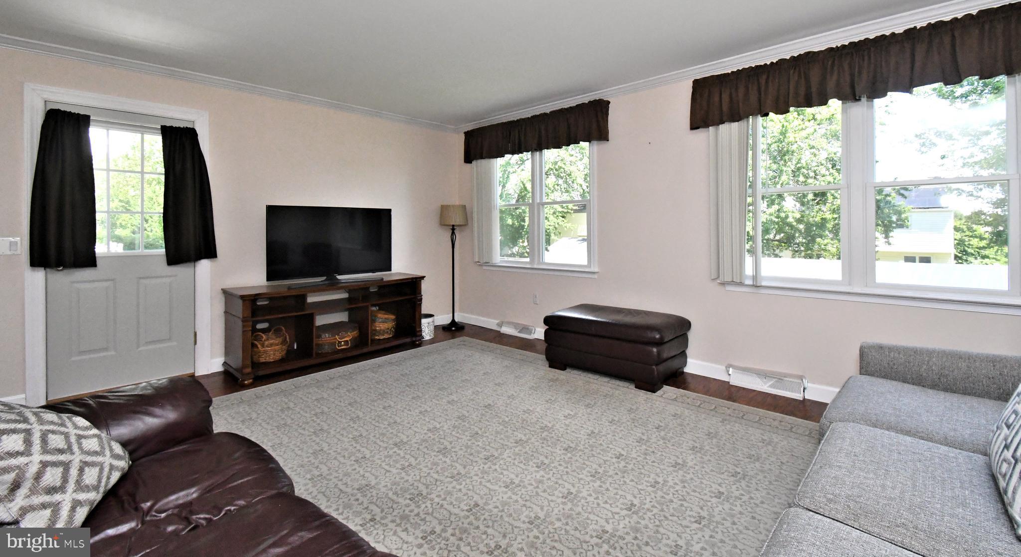 WILLOW MANOR FARMS - Residential